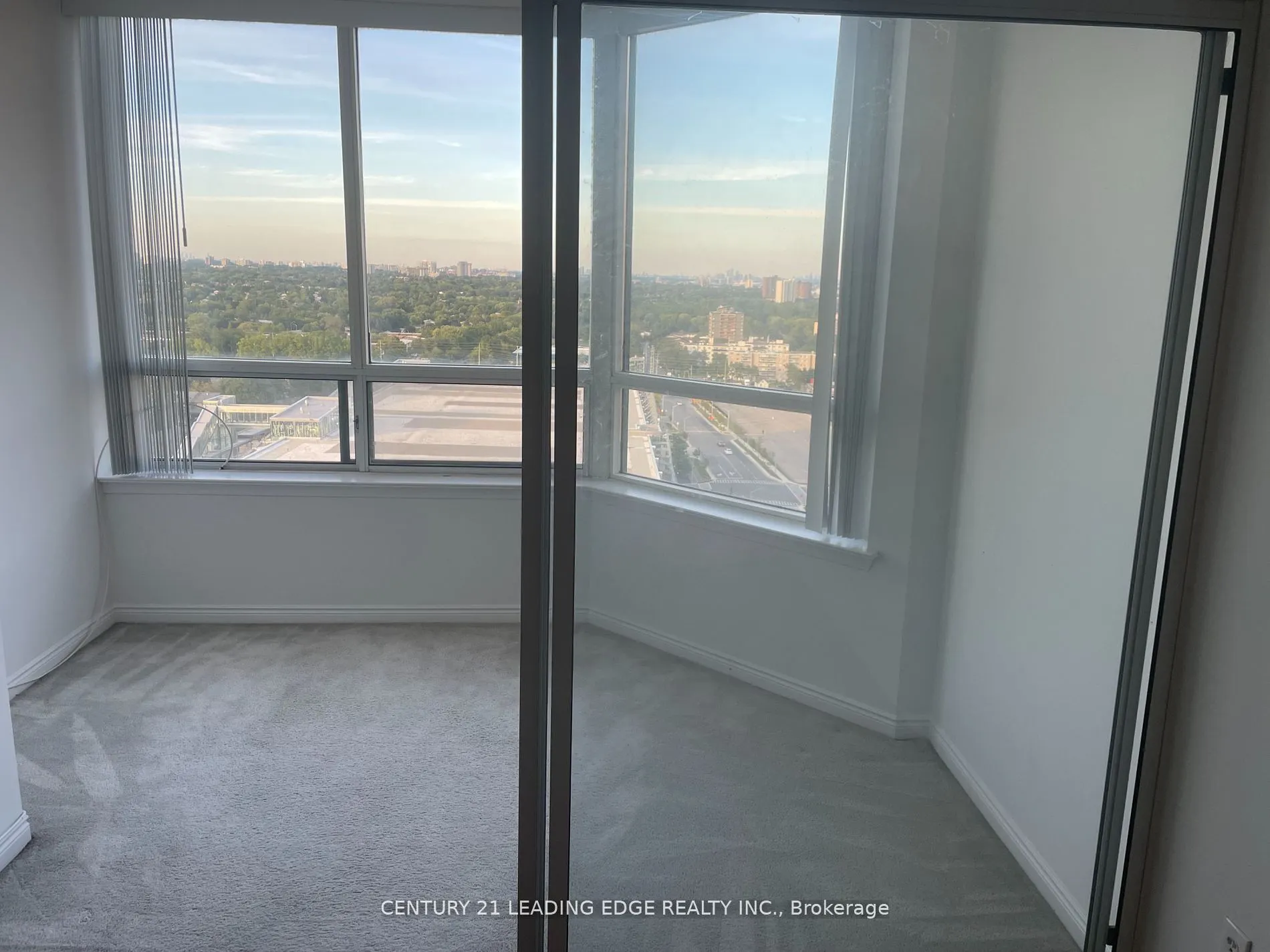 135 Hillcrest Avenue, #1901