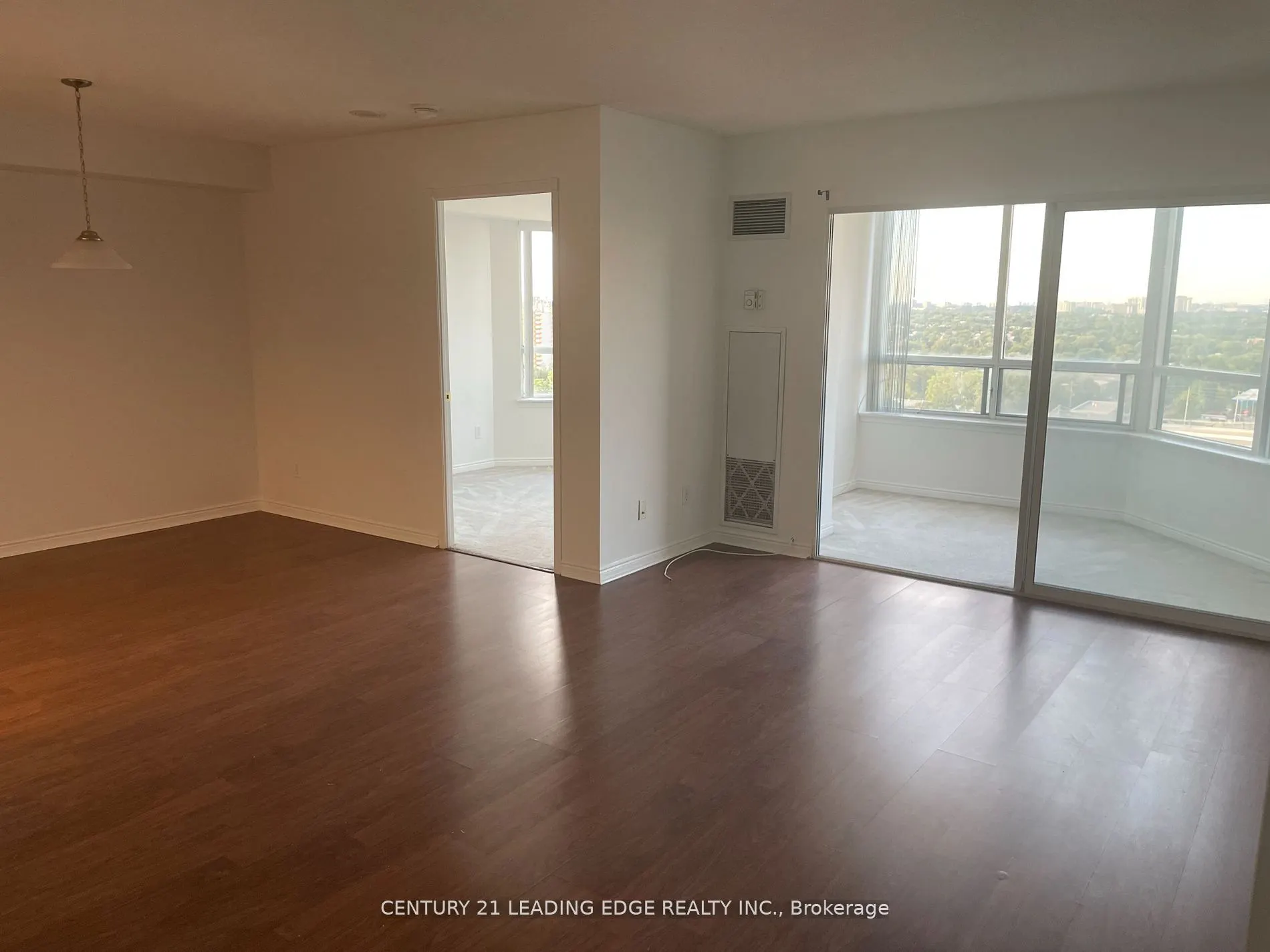 135 Hillcrest Avenue, #1901