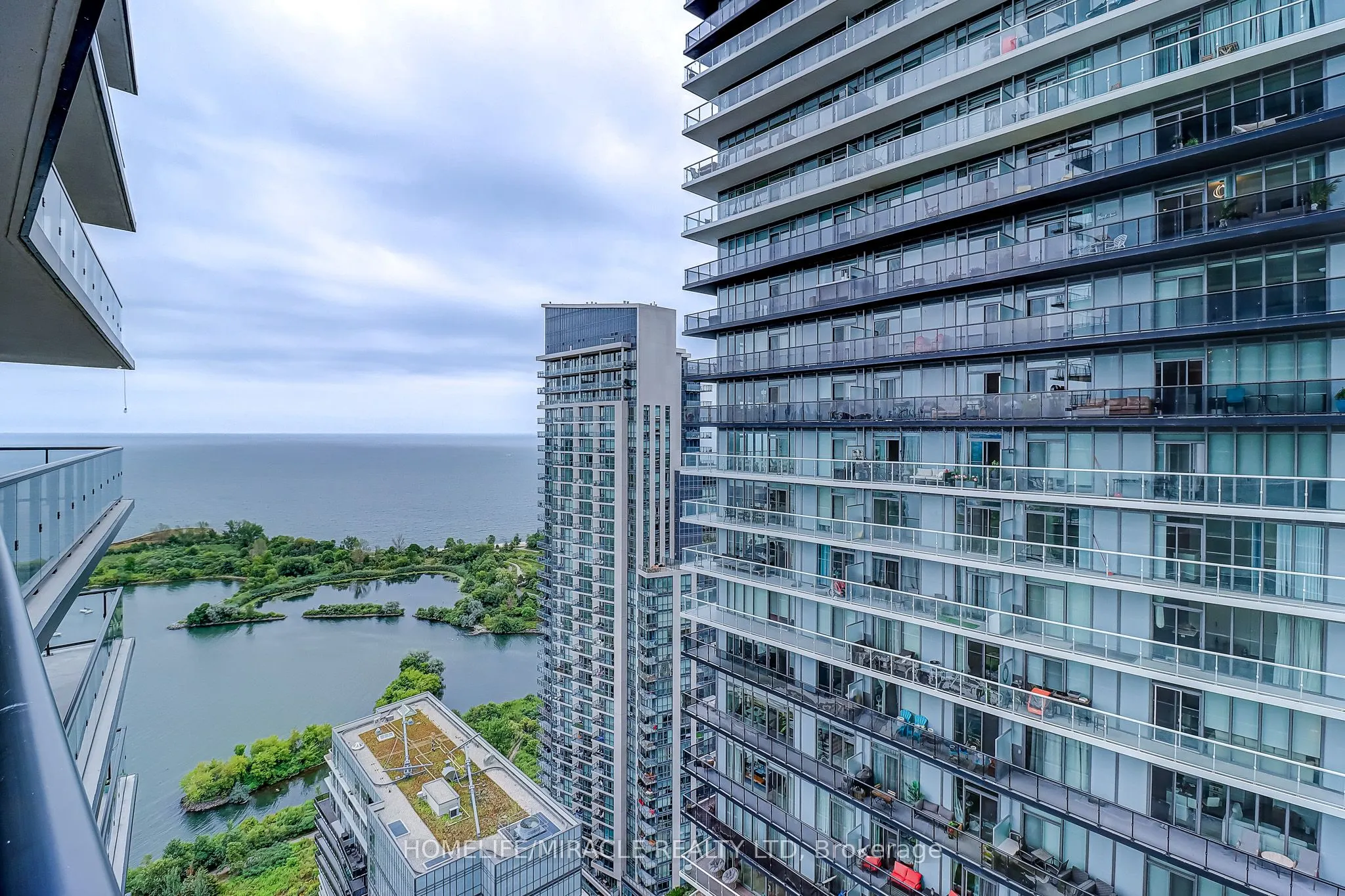 38 Annie Craig Drive, #3506
