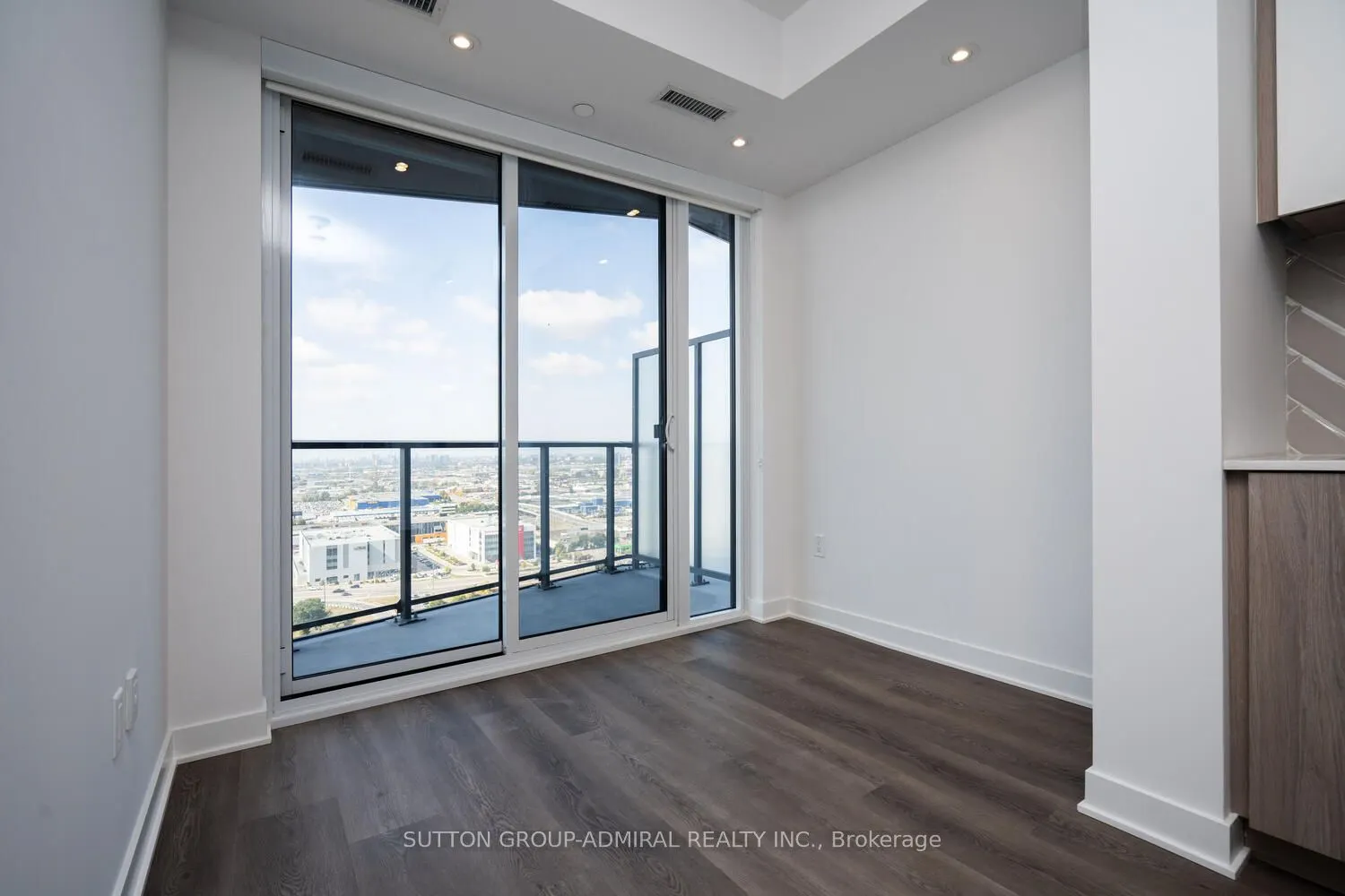 36 Zorra Street, #2401
