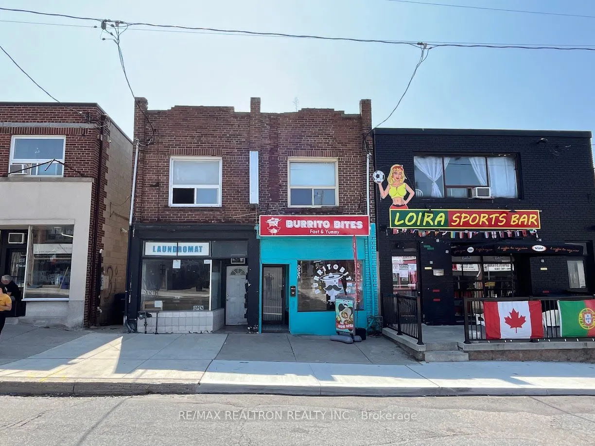 2039 Eglinton Avenue W