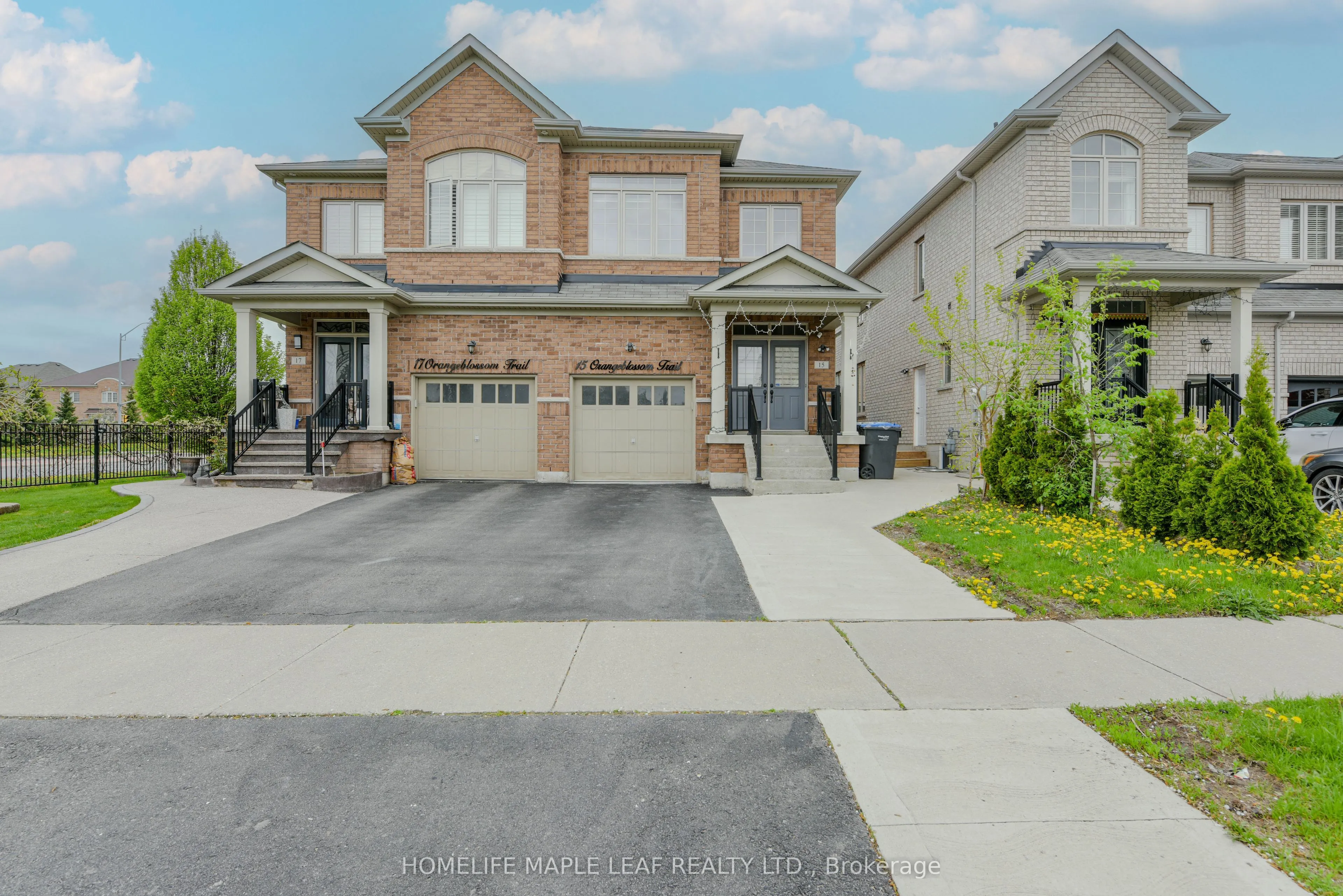 15 Orangeblossom Trail, #Main and Upper Floor