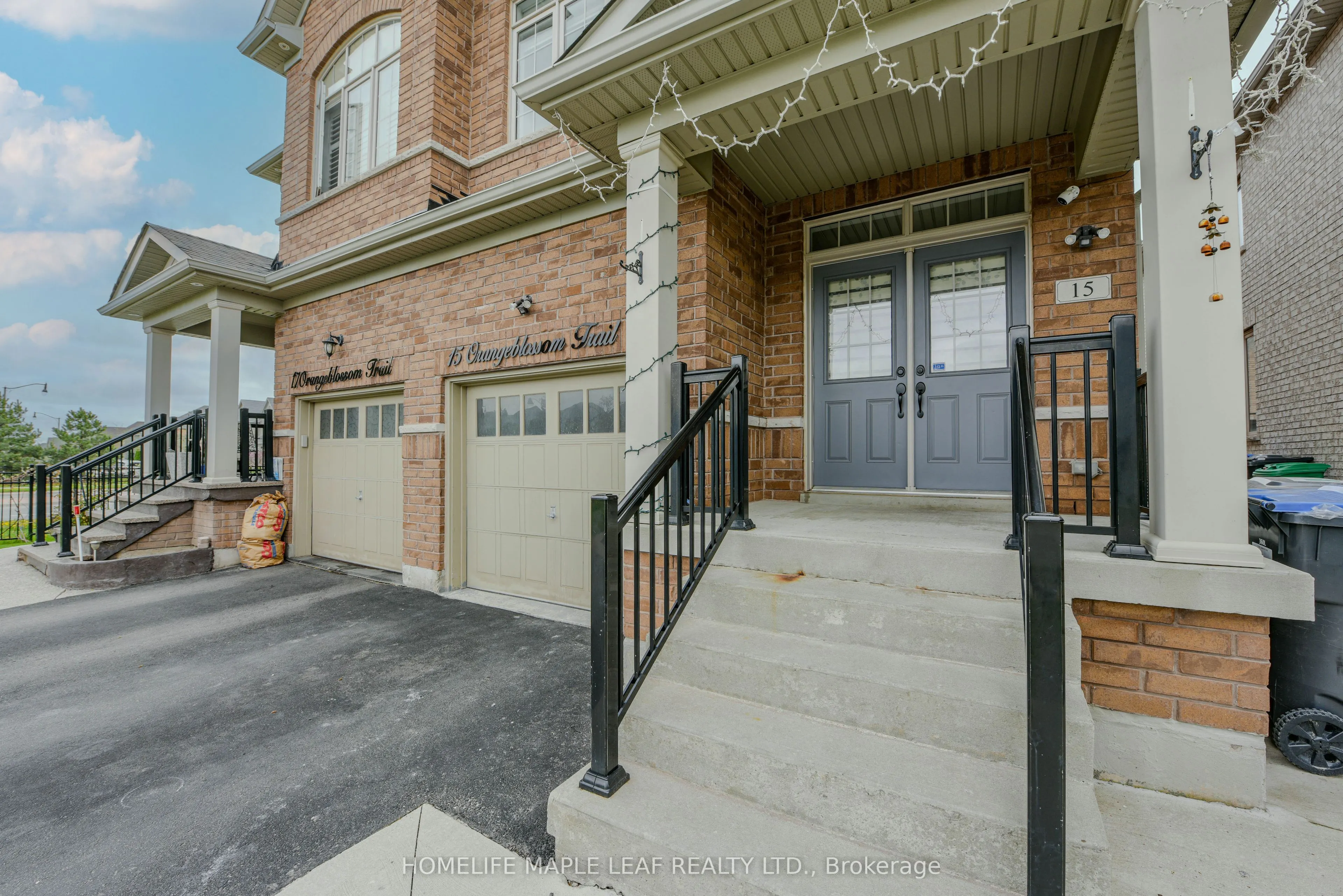 15 Orangeblossom Trail, #Main and Upper Floor