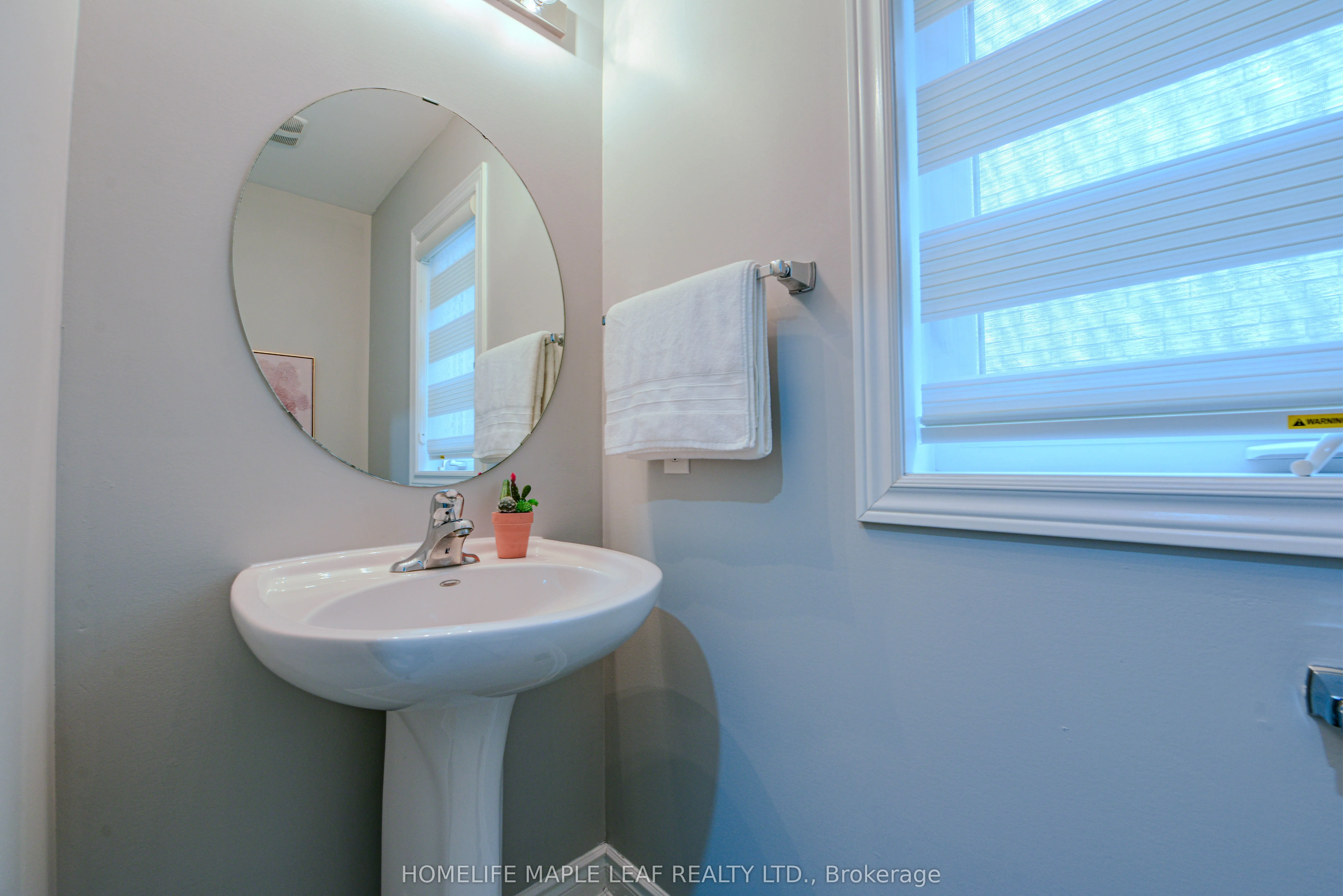 15 Orangeblossom Trail, #Main and Upper Floor