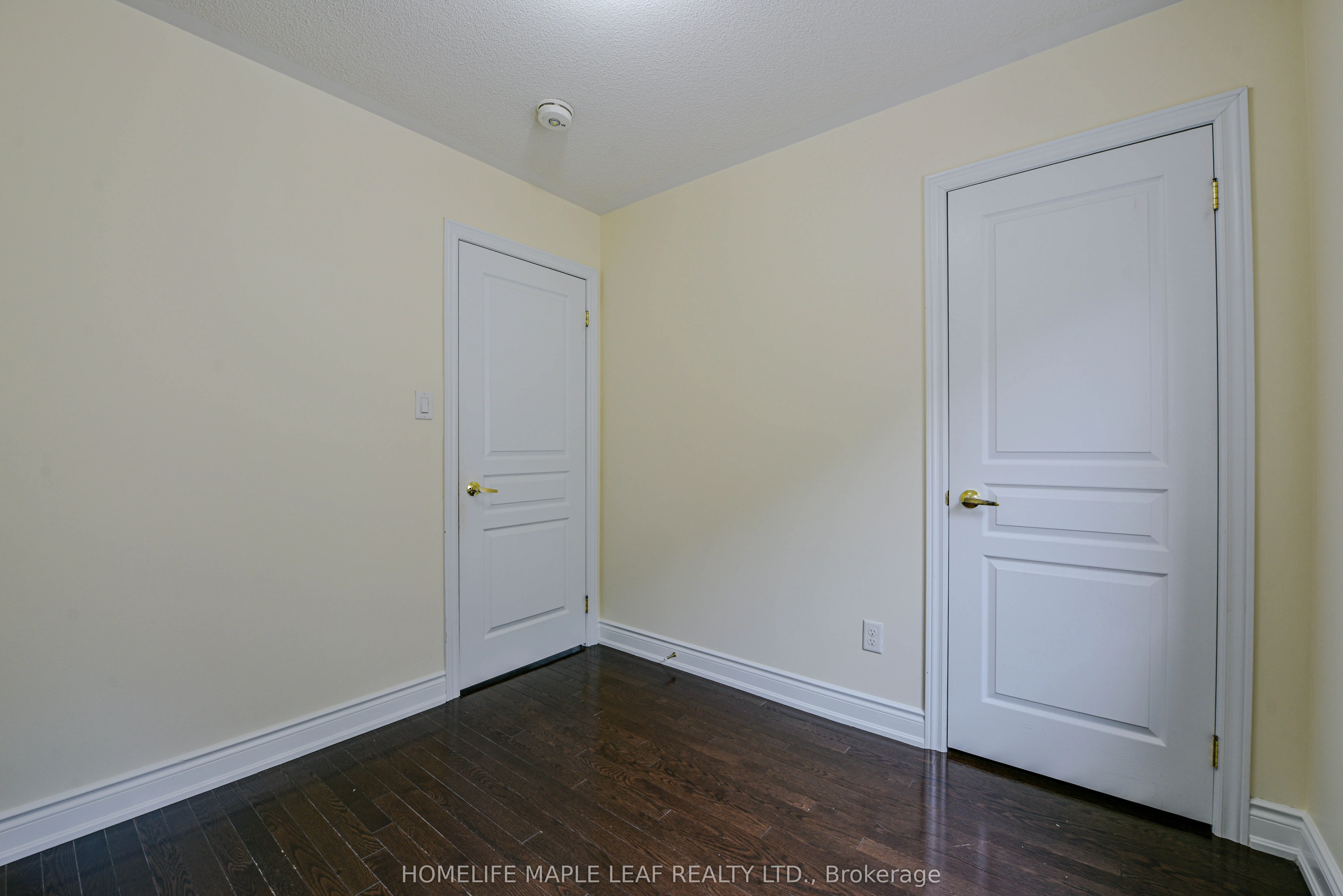 15 Orangeblossom Trail, #Main and Upper Floor