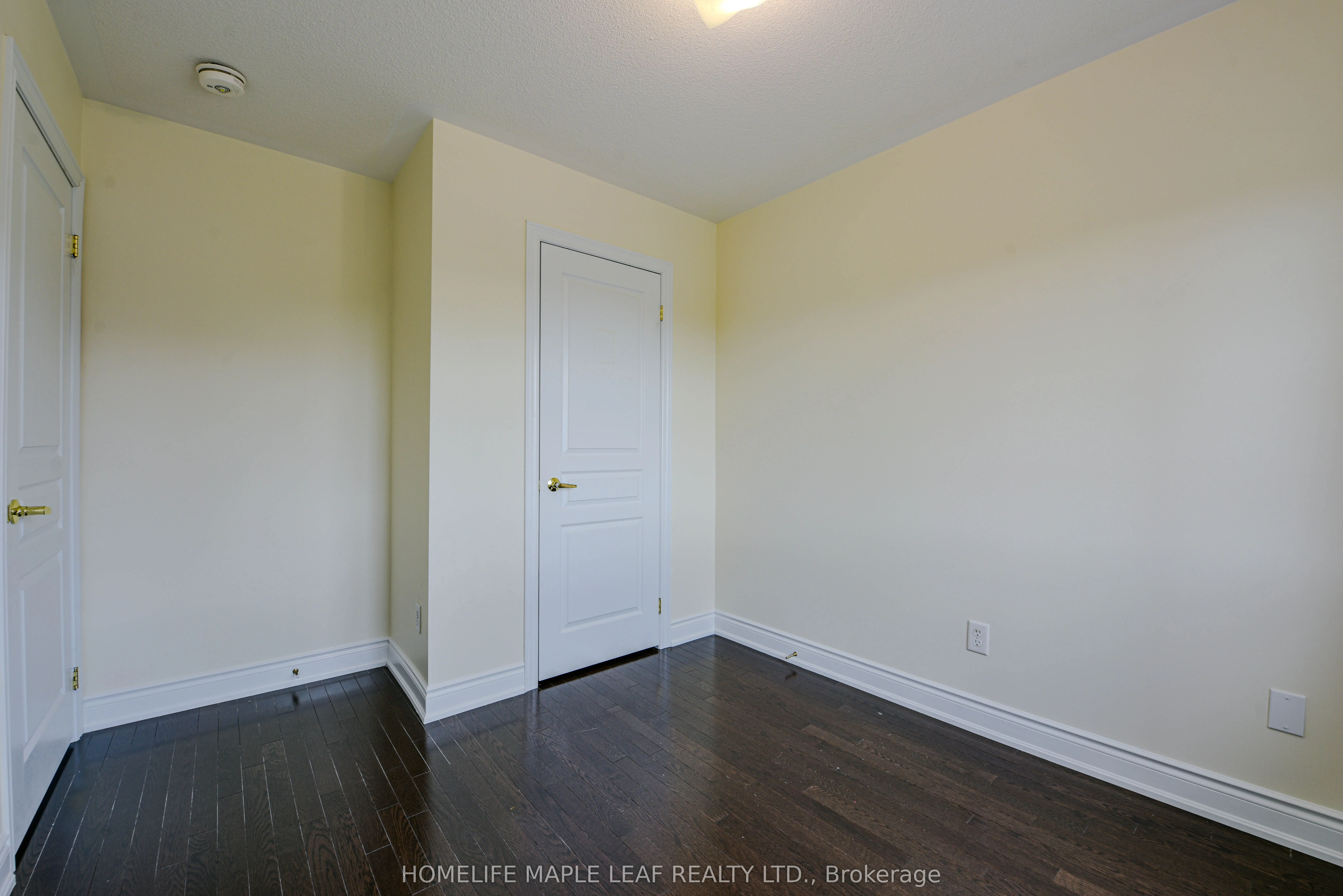 15 Orangeblossom Trail, #Main and Upper Floor