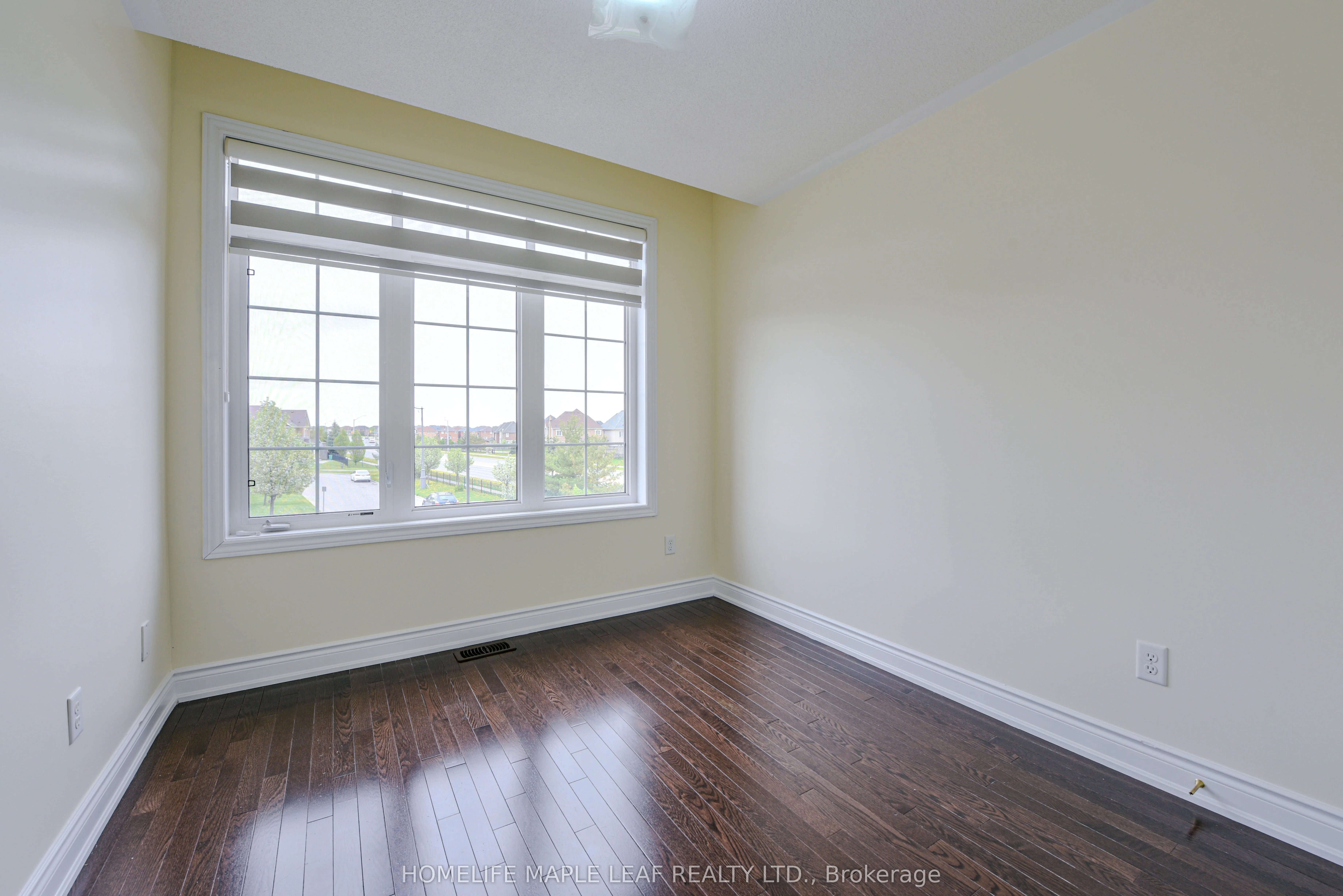 15 Orangeblossom Trail, #Main and Upper Floor