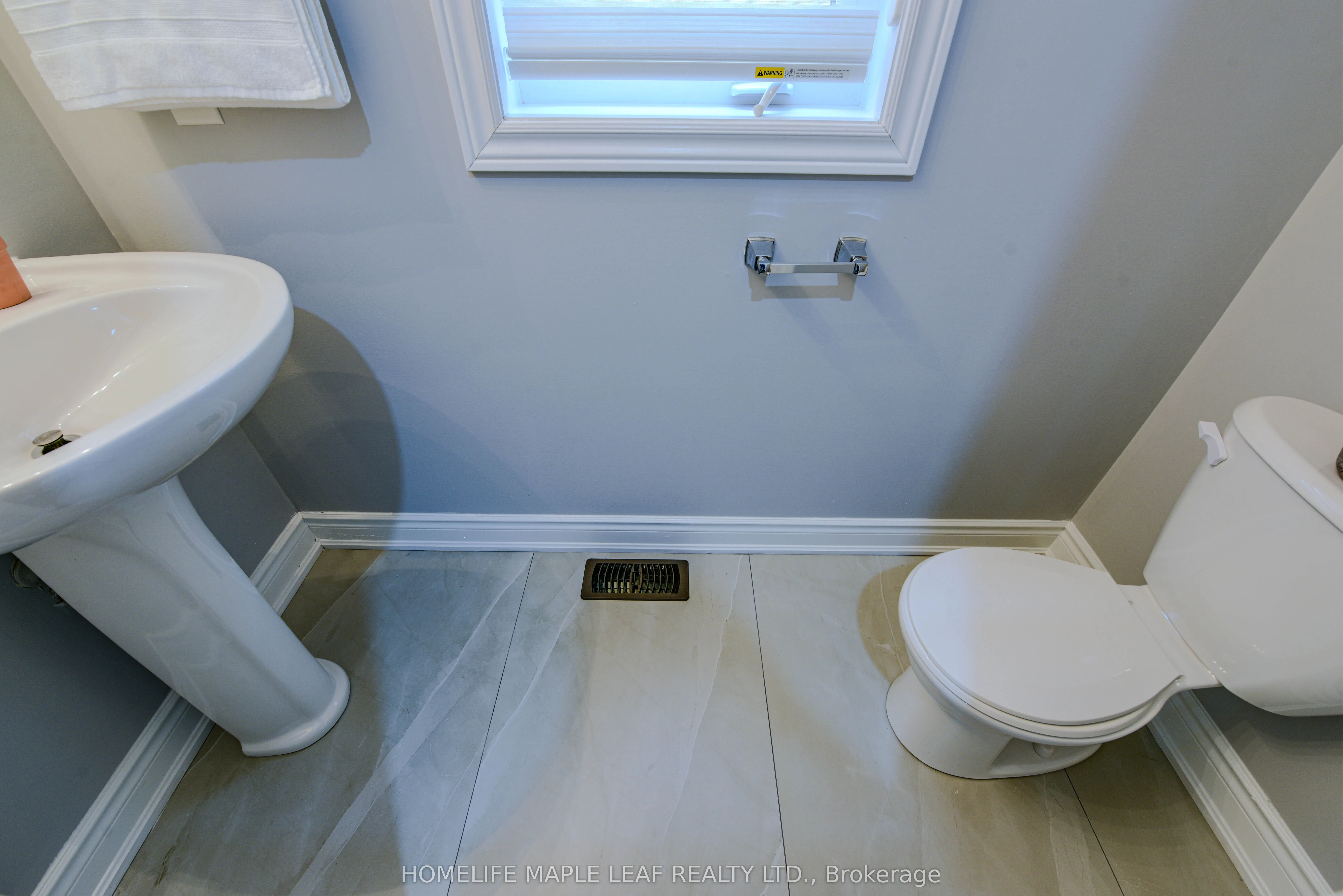 15 Orangeblossom Trail, #Main and Upper Floor