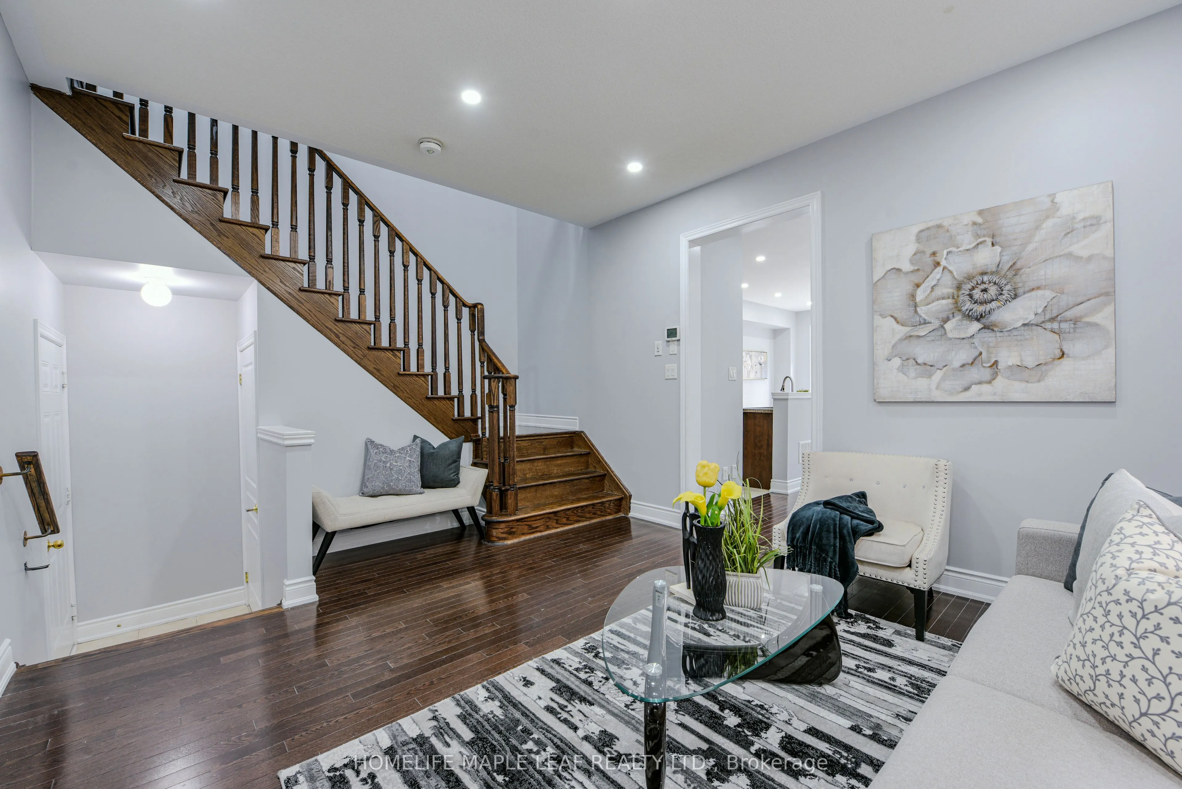 15 Orangeblossom Trail, #Main and Upper Floor