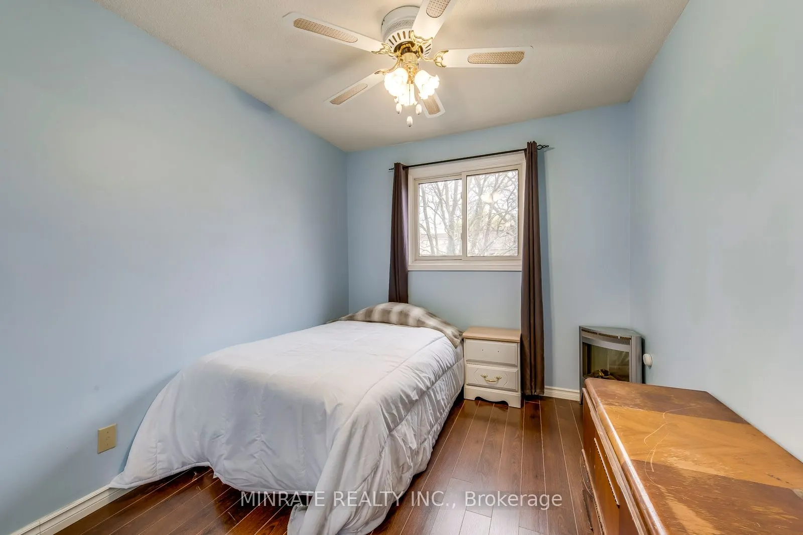 1548 Newlands Crescent, #14
