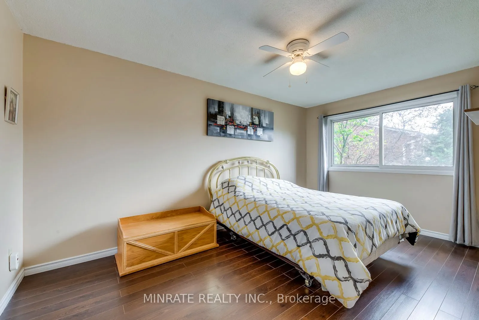 1548 Newlands Crescent, #14