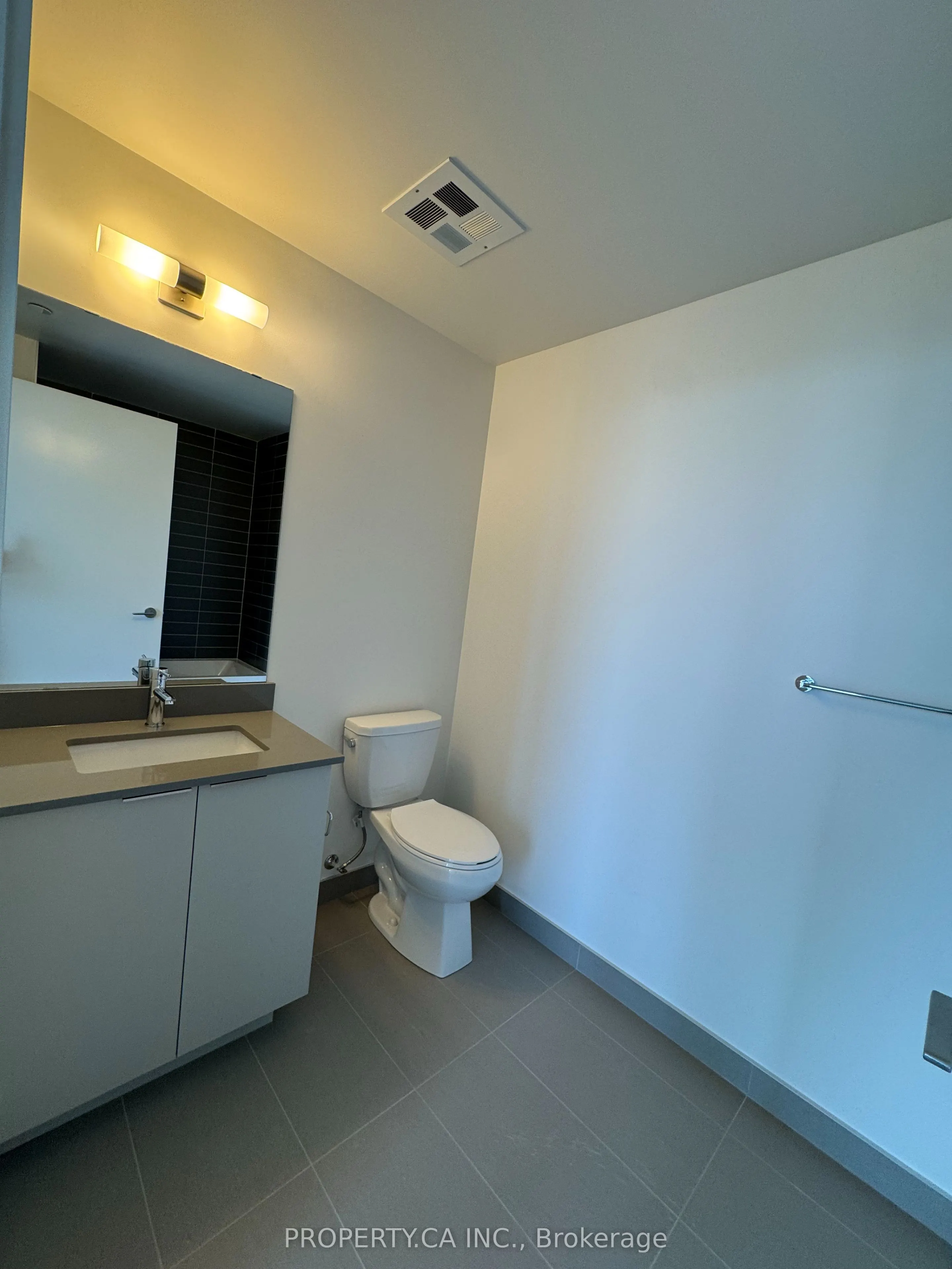 3079 Trafalgar Road, #1008