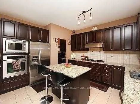 29 Jacksonville Drive N