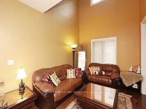29 Jacksonville Drive N