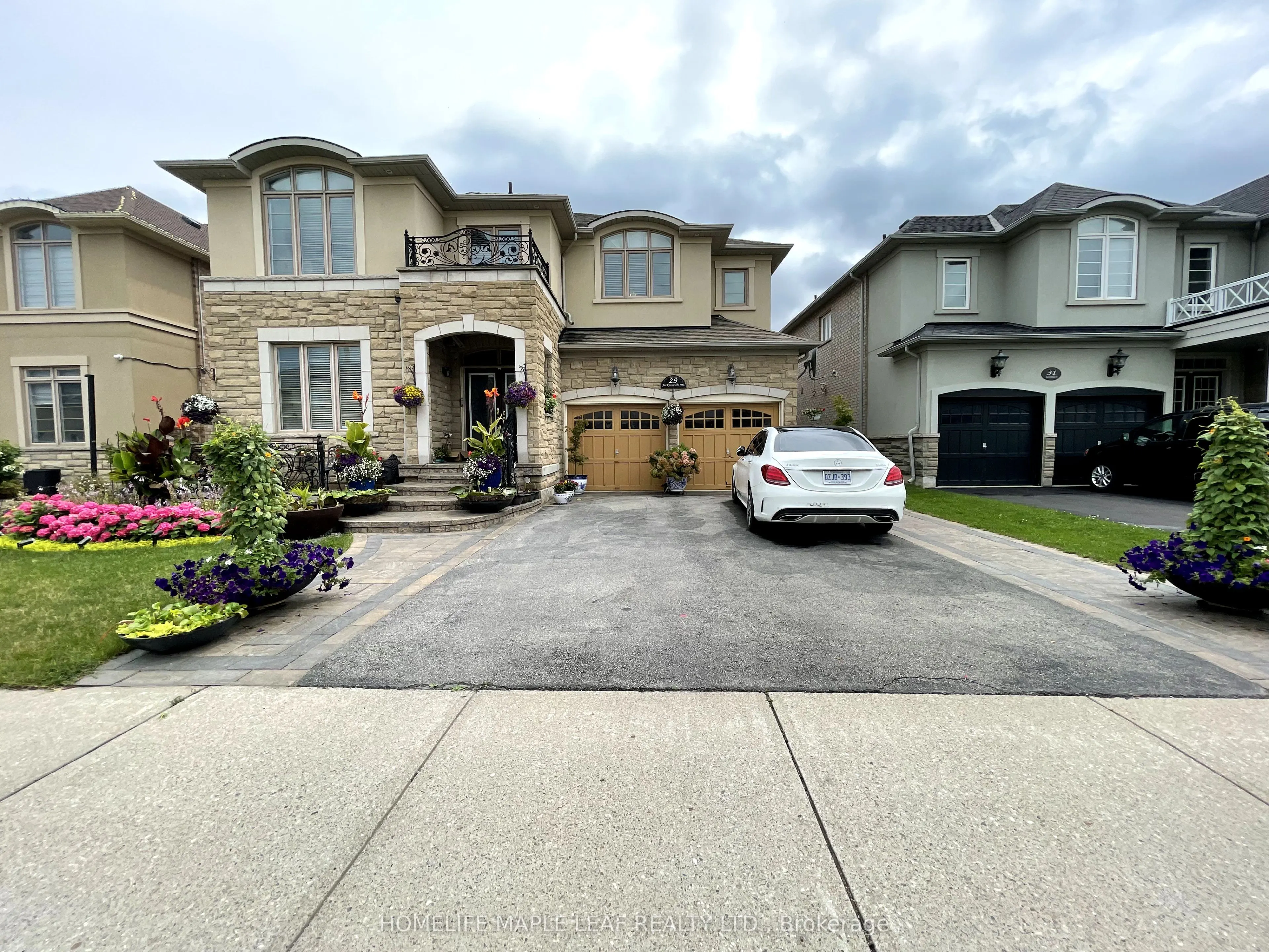 29 Jacksonville Drive N