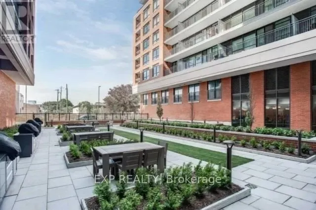 3091 Dufferin Street, #712