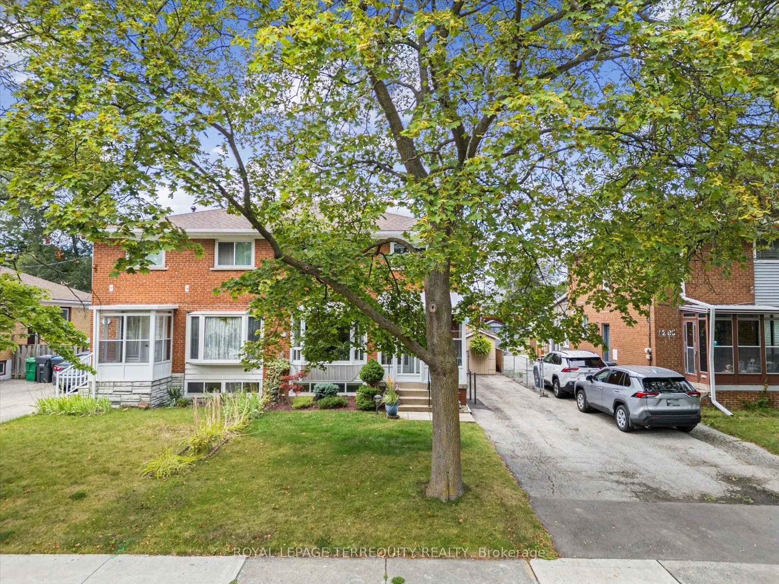 1201 Kingsholm Drive