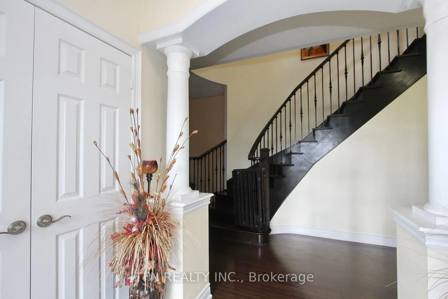 1 Beacon Hill Drive
