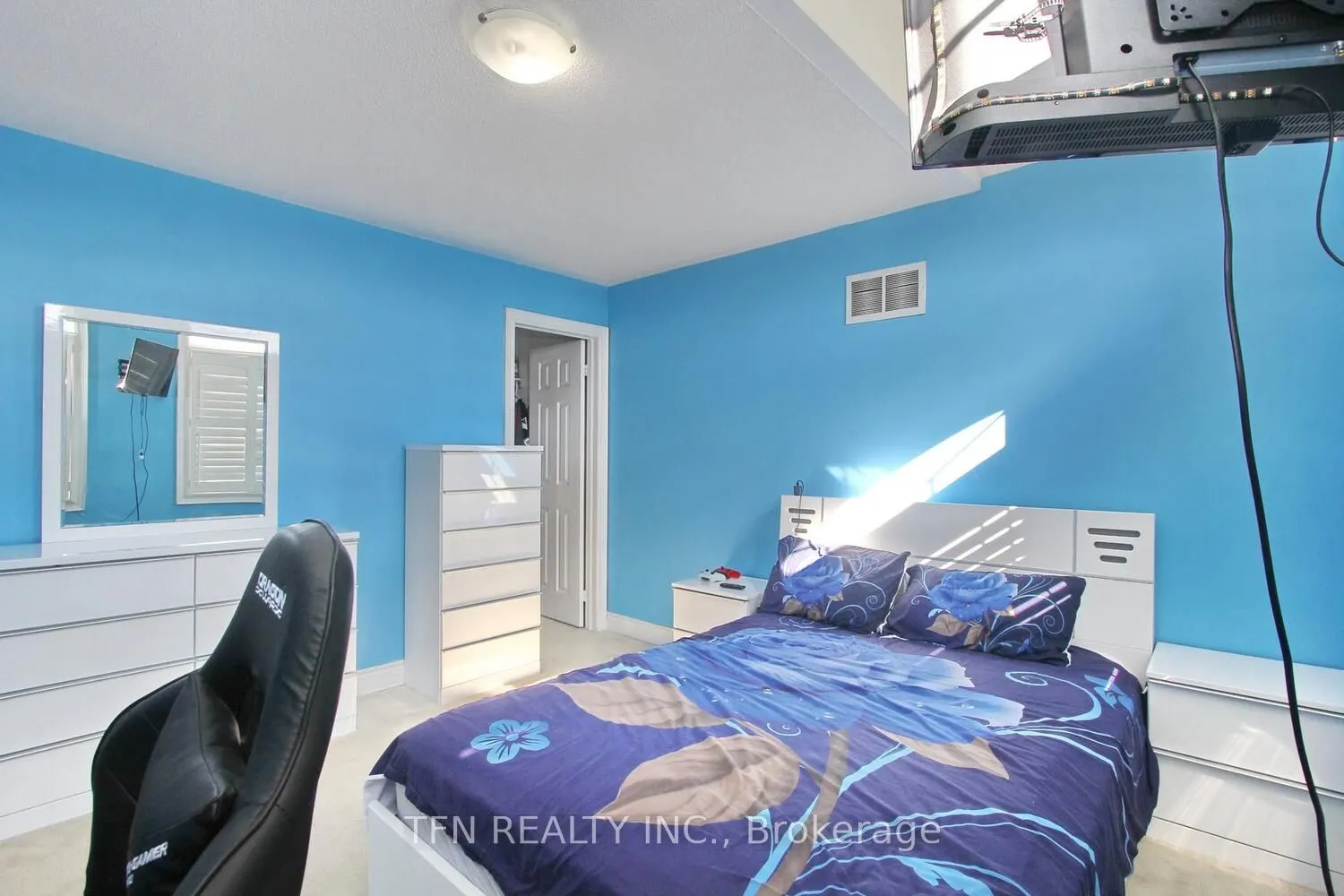 1 Beacon Hill Drive