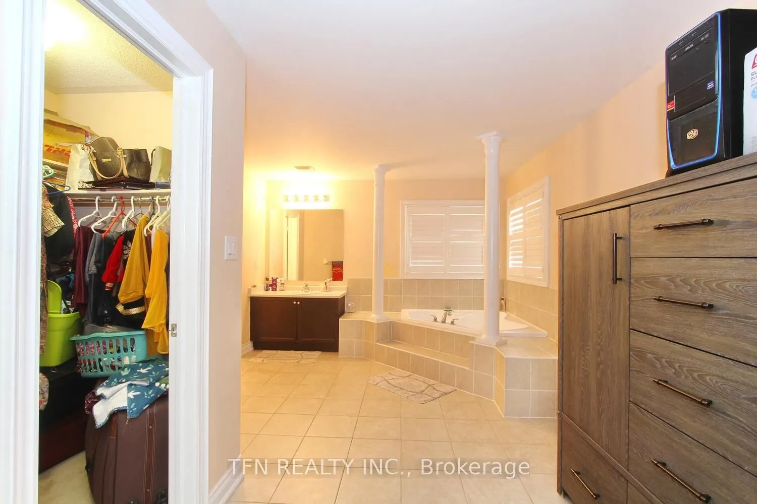 1 Beacon Hill Drive