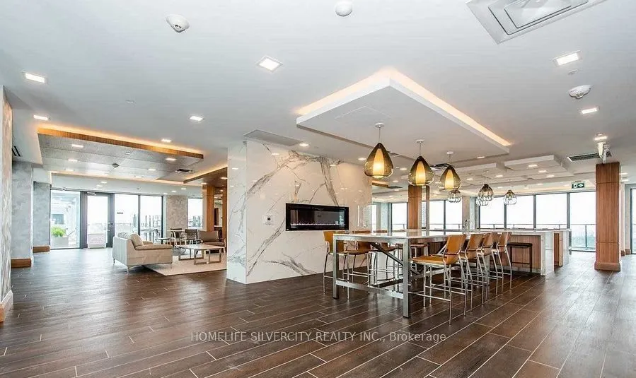 20 Shore Breeze Drive, #3