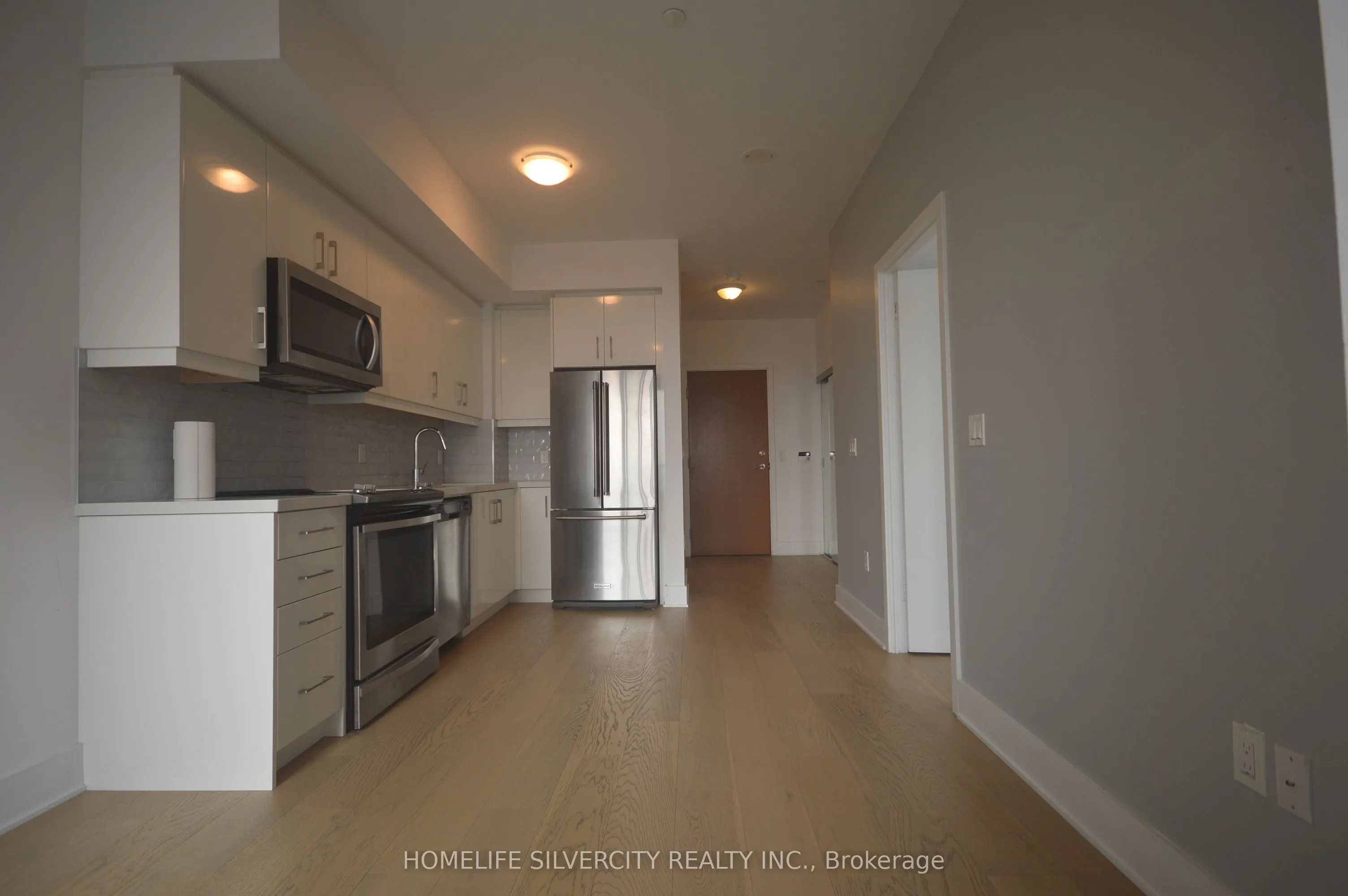 20 Shore Breeze Drive, #3