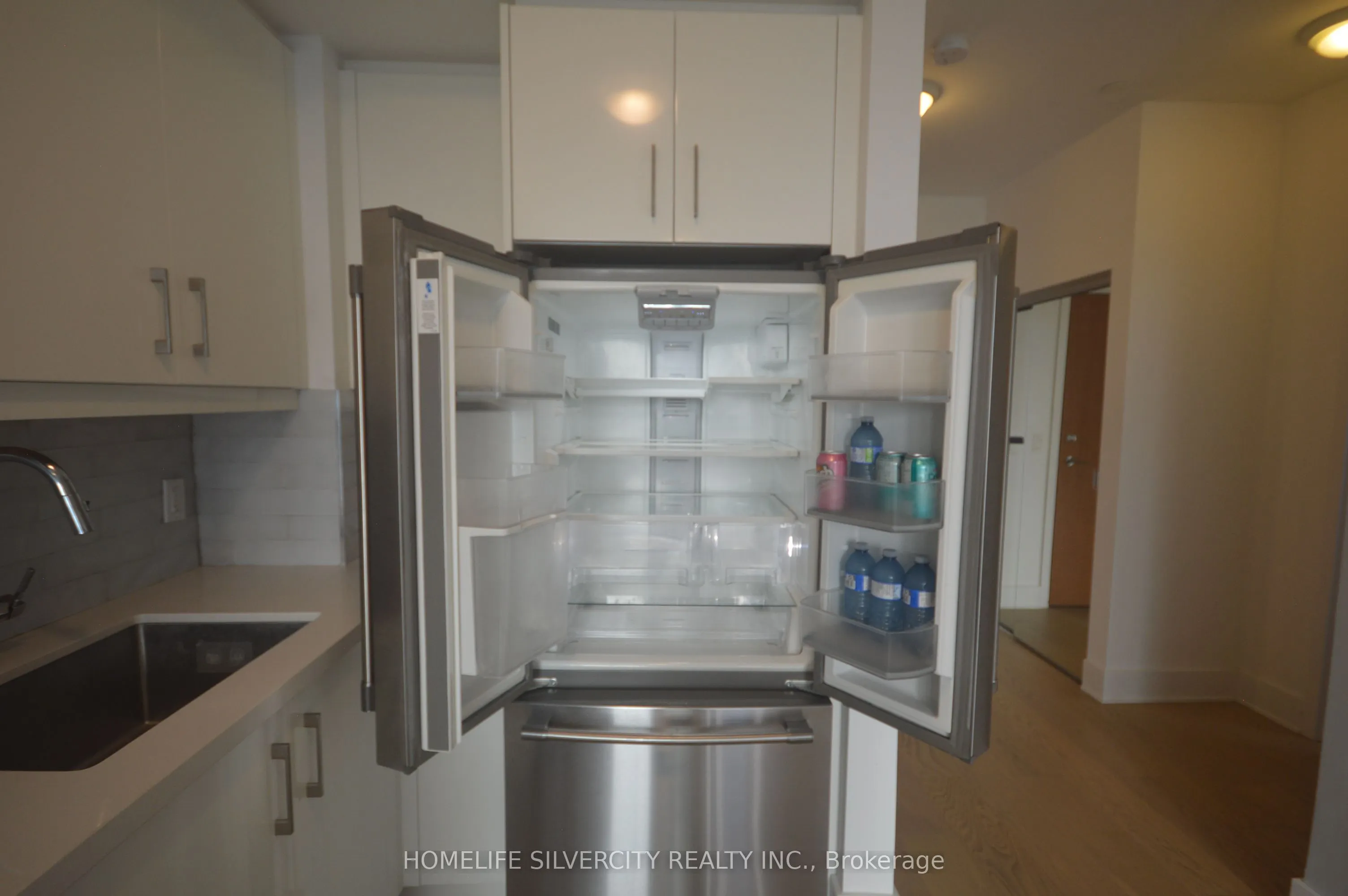 20 Shore Breeze Drive, #3