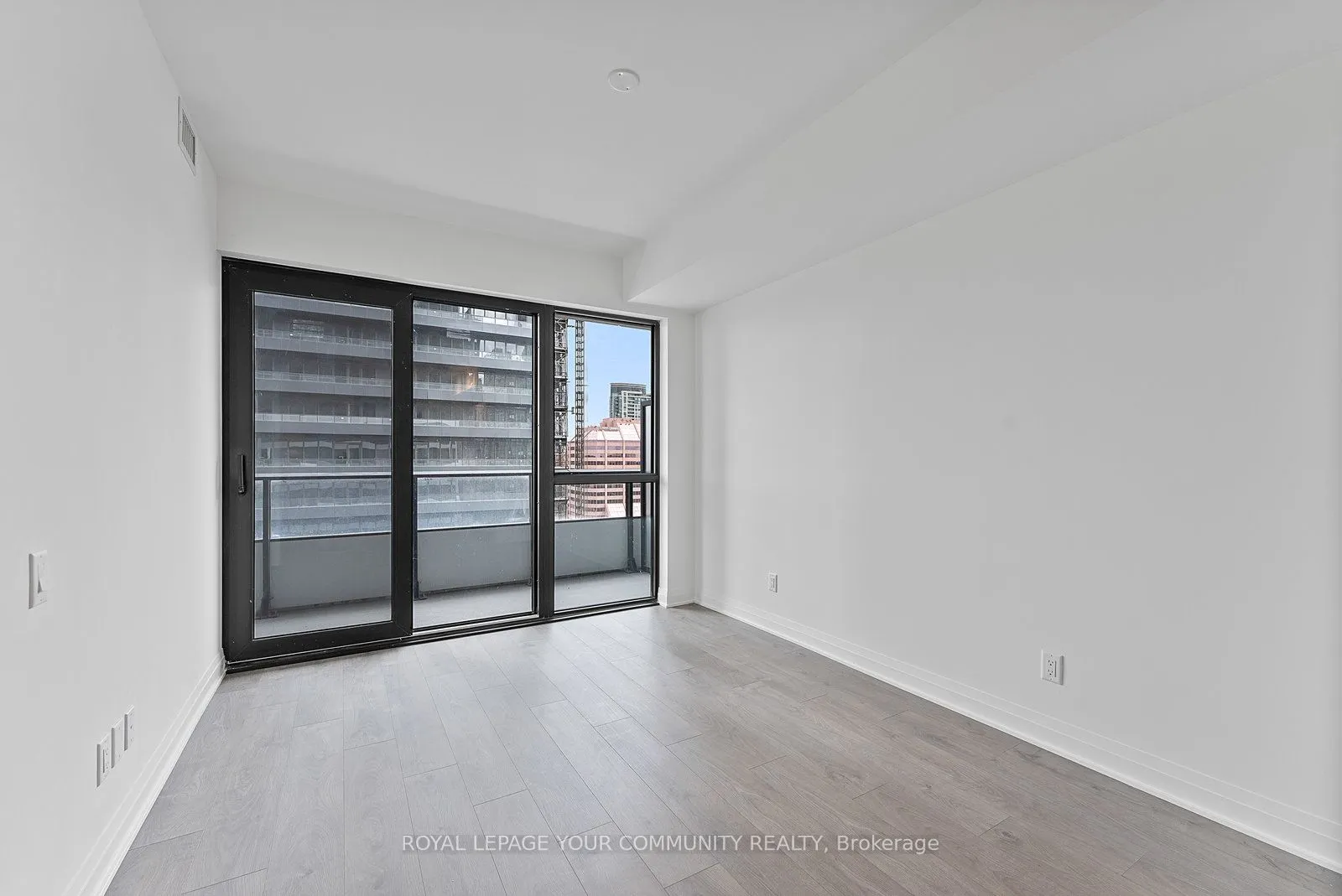 4015 The Exchange, #1111