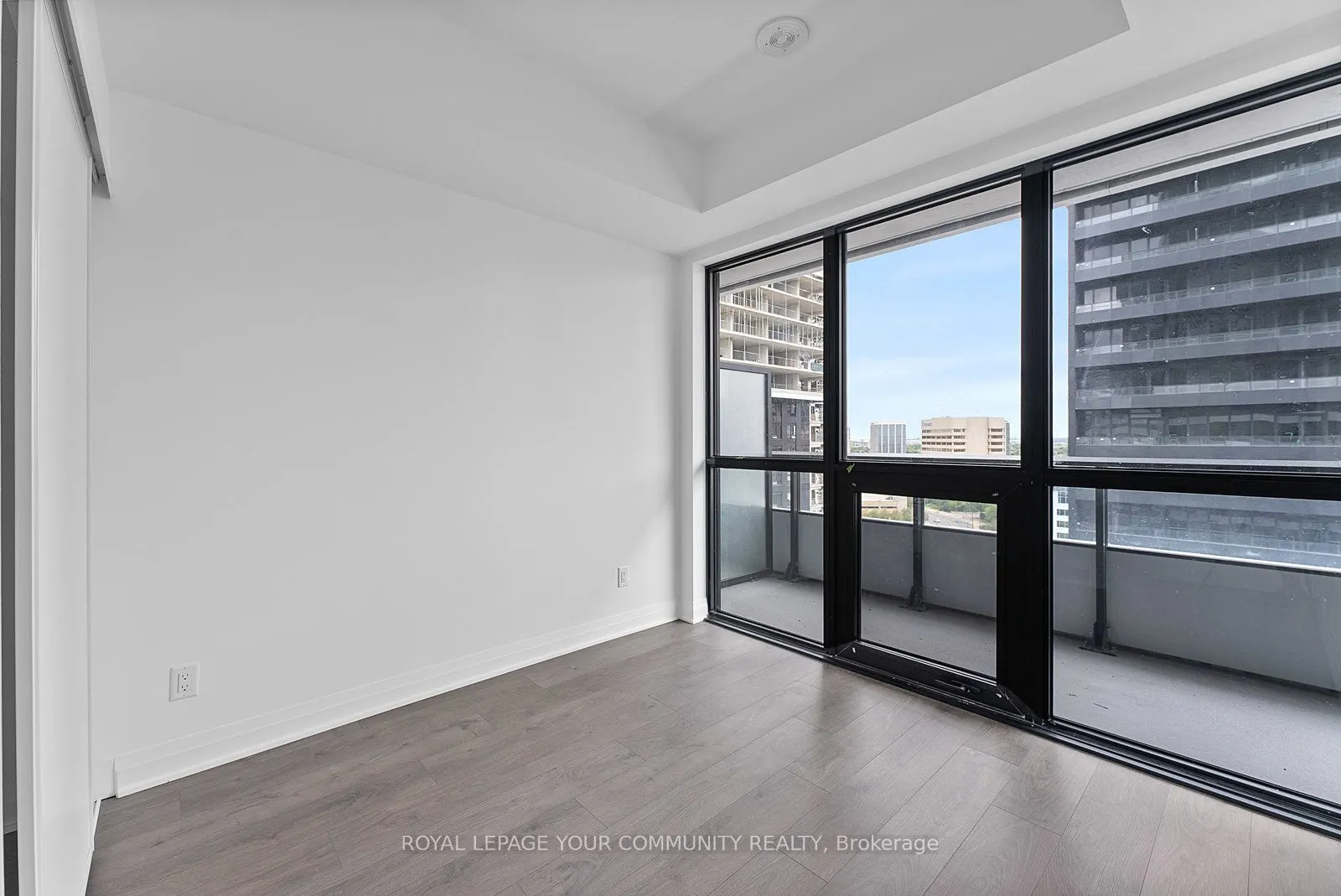 4015 The Exchange, #1111
