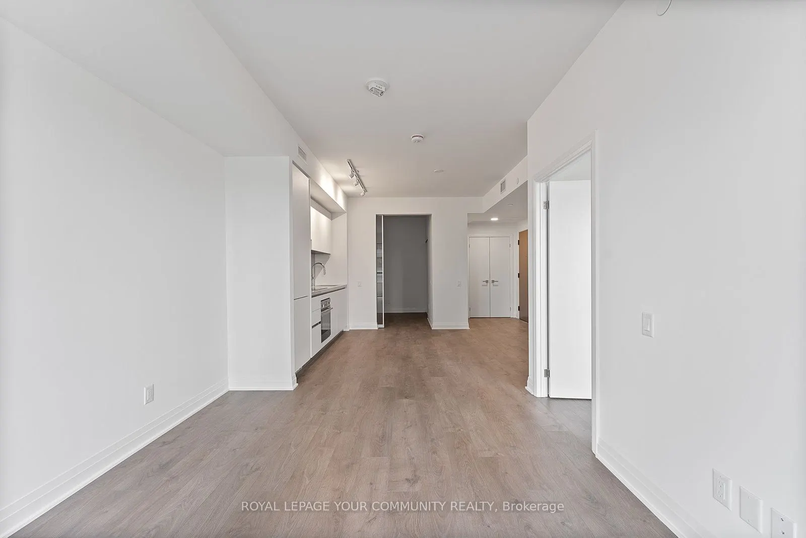 4015 The Exchange, #1111