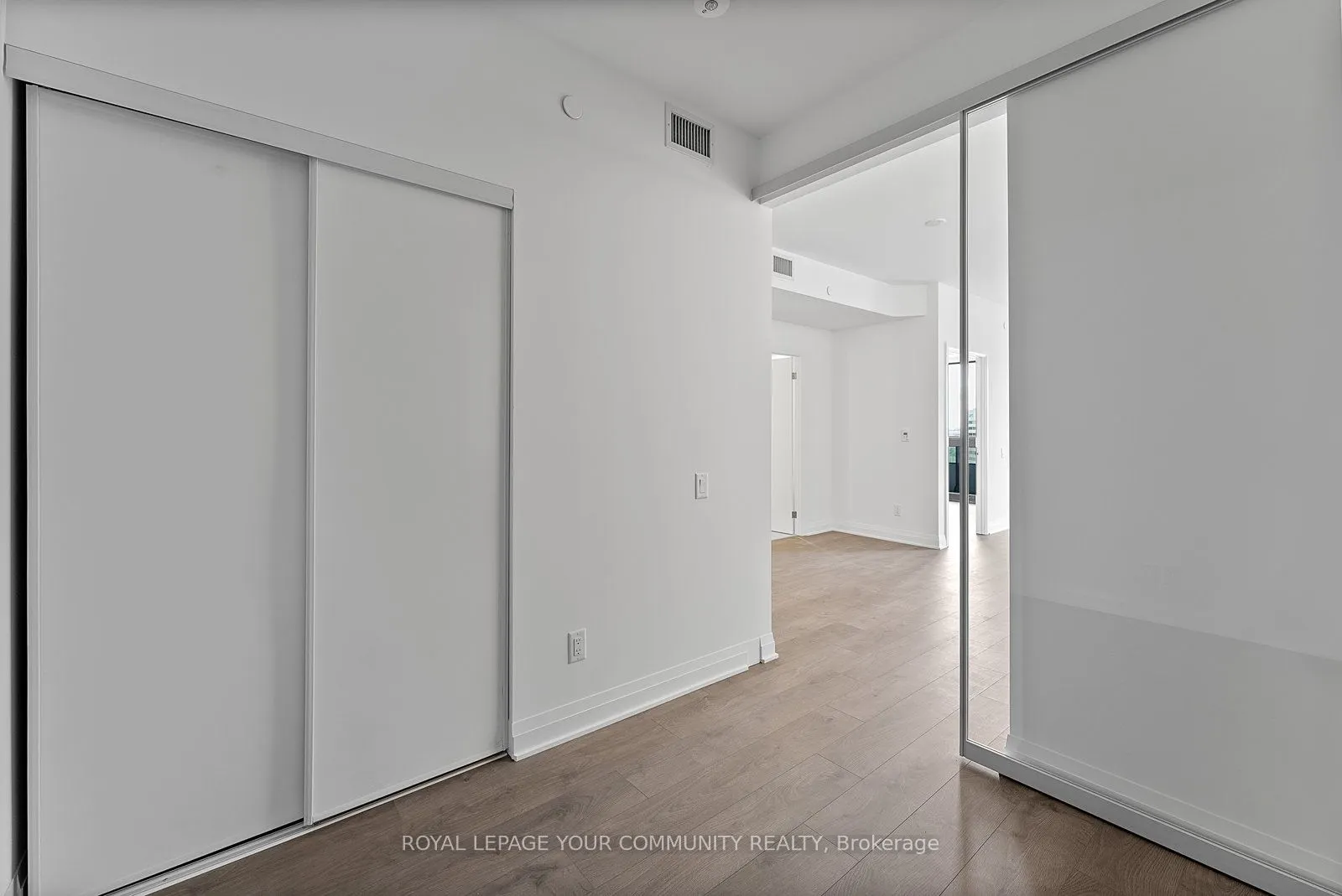 4015 The Exchange, #1111