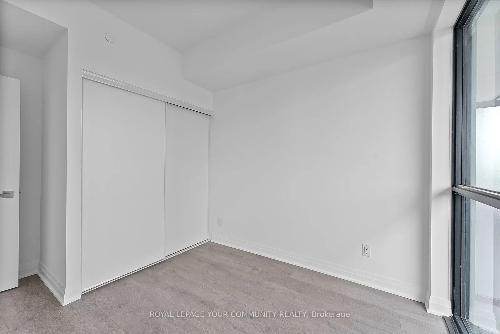 4015 The Exchange, #1111