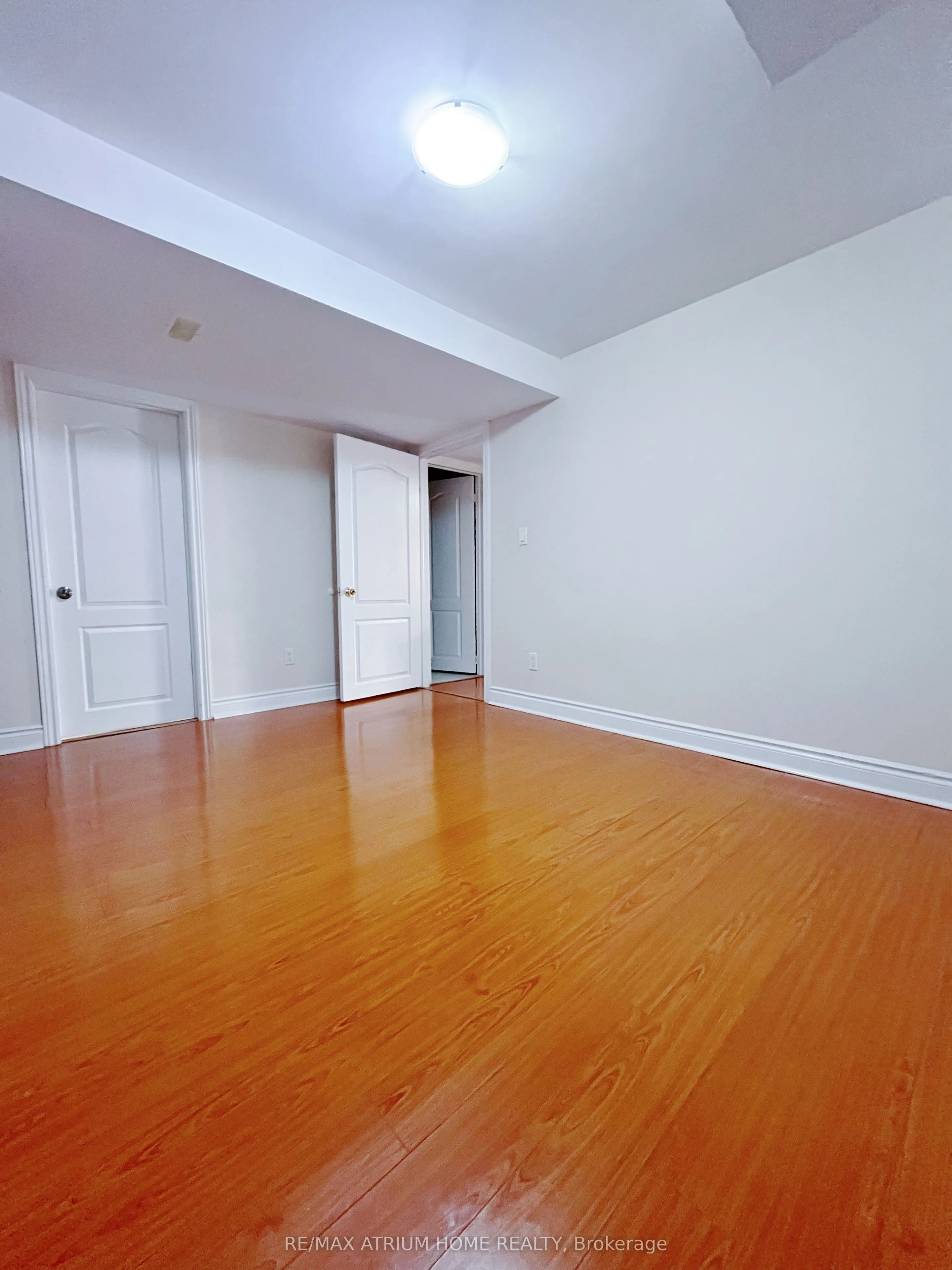 4576 Centretown Way