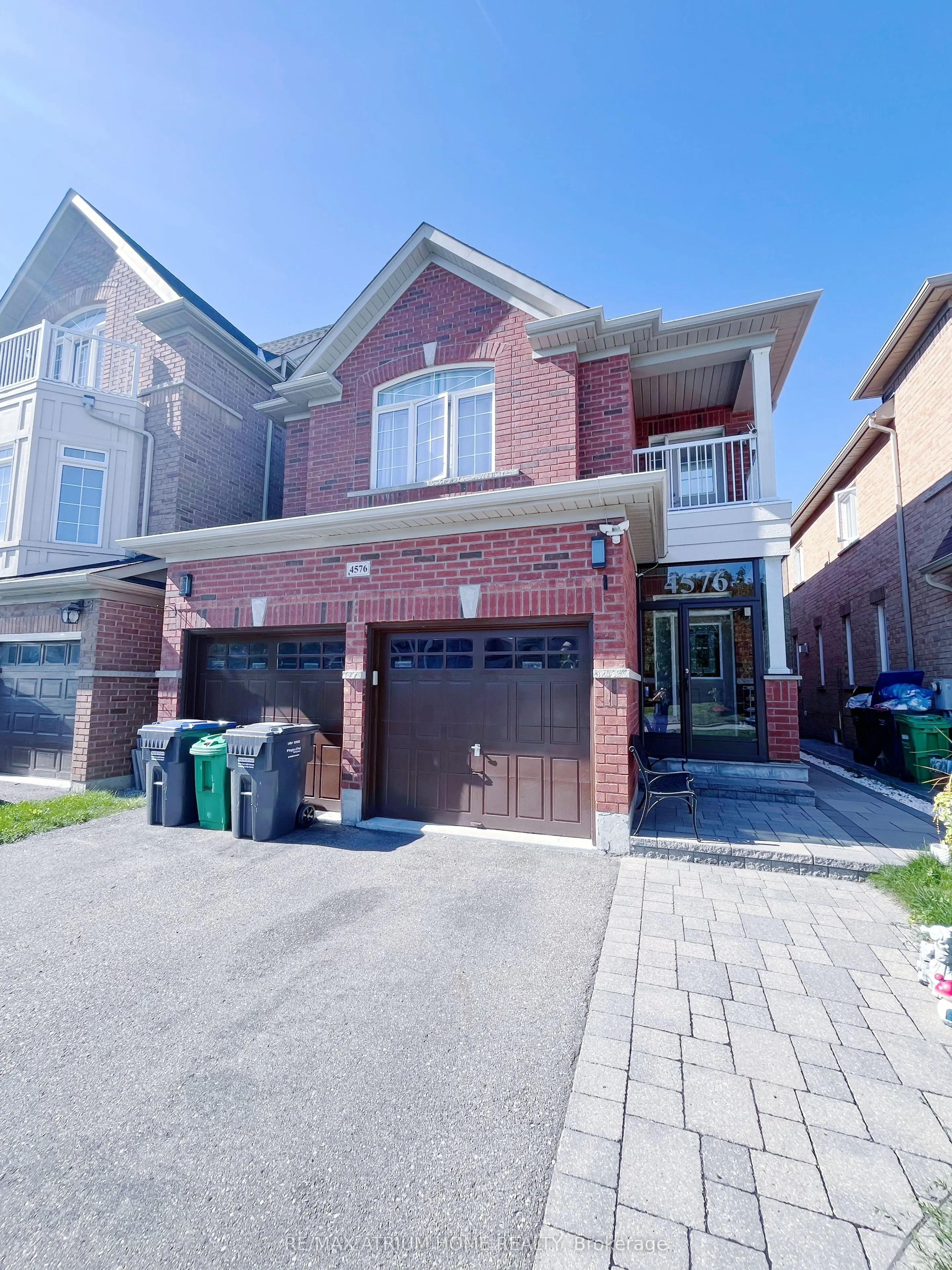 4576 Centretown Way