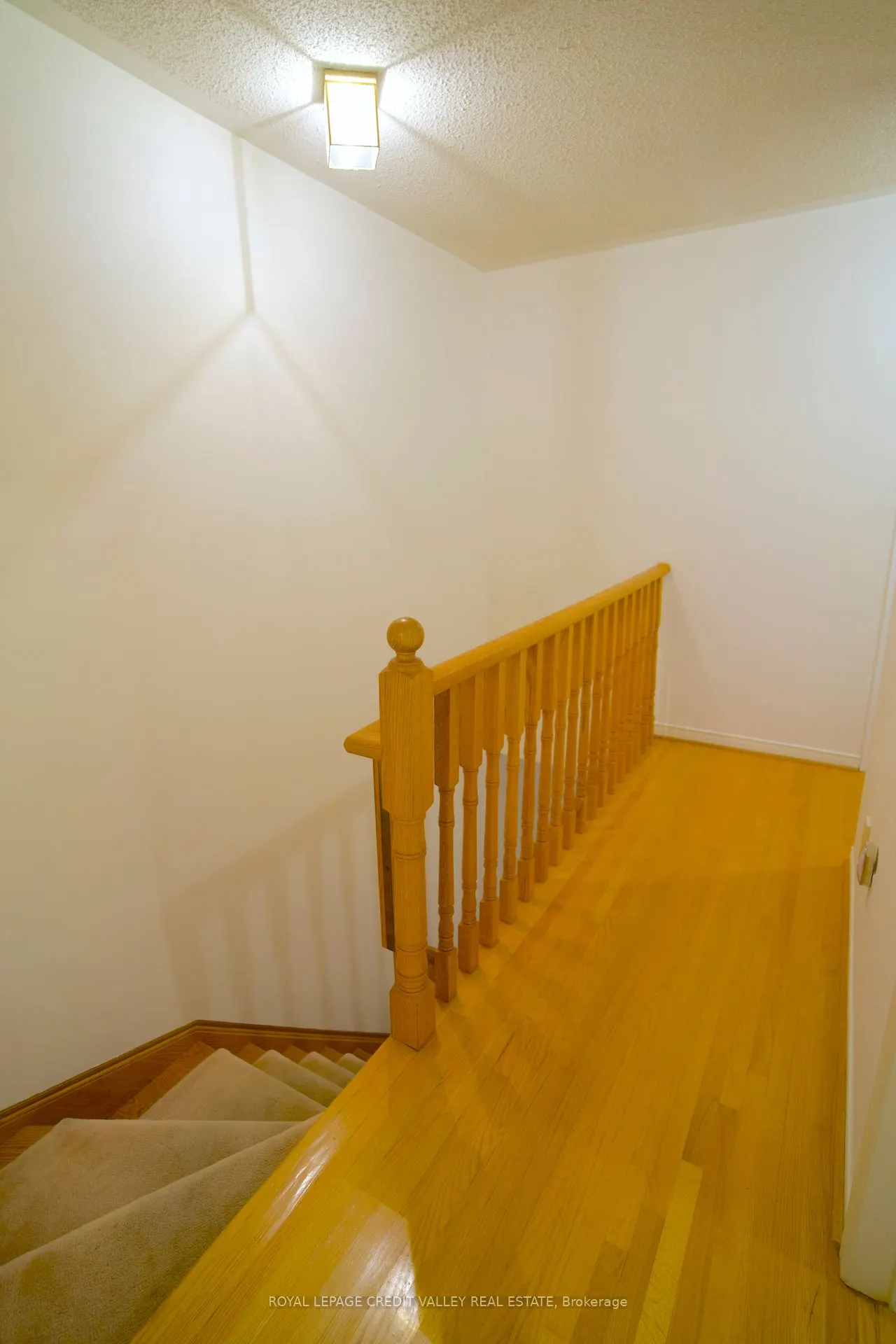 464 Dalmuir Mews