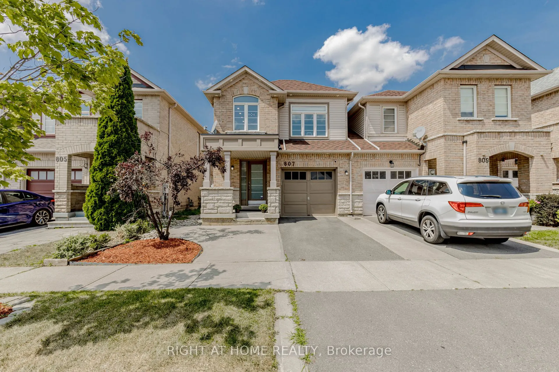 807 Gleeson Road