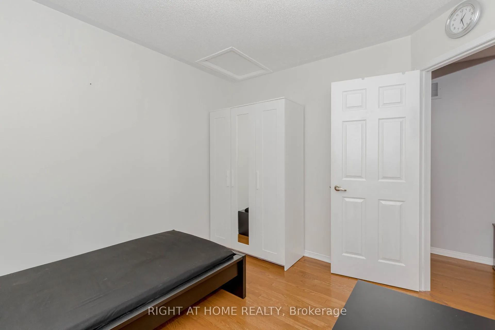 807 Gleeson Road