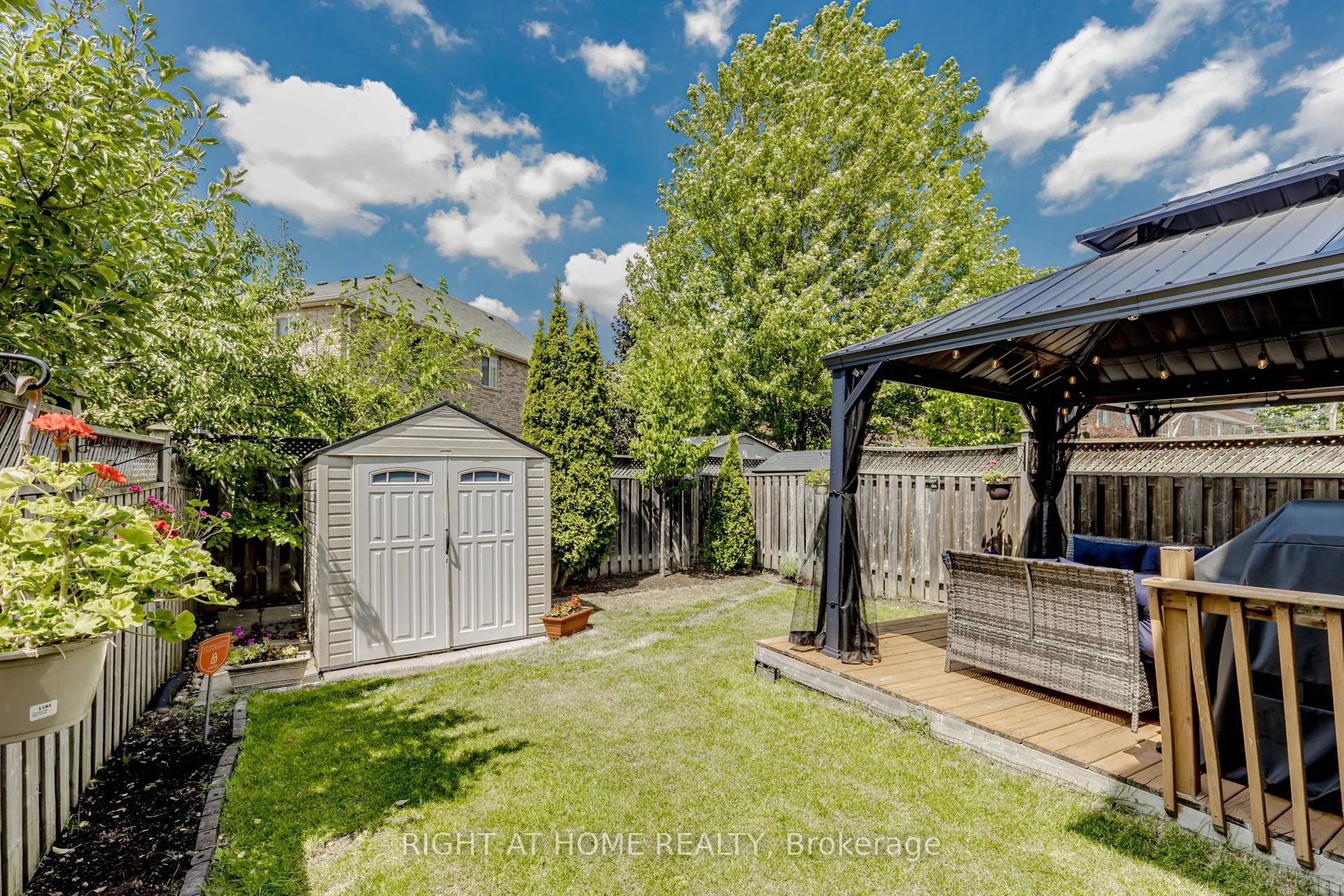 807 Gleeson Road