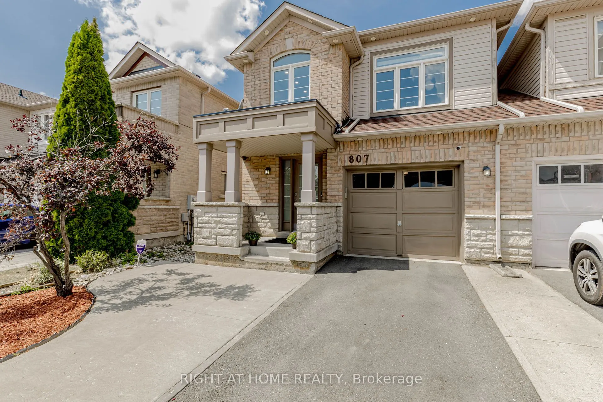 807 Gleeson Road