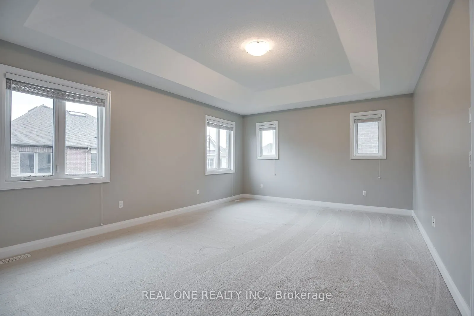 201 Mcwilliams Crescent S