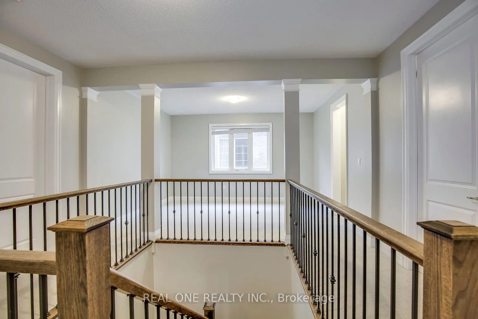 201 Mcwilliams Crescent S