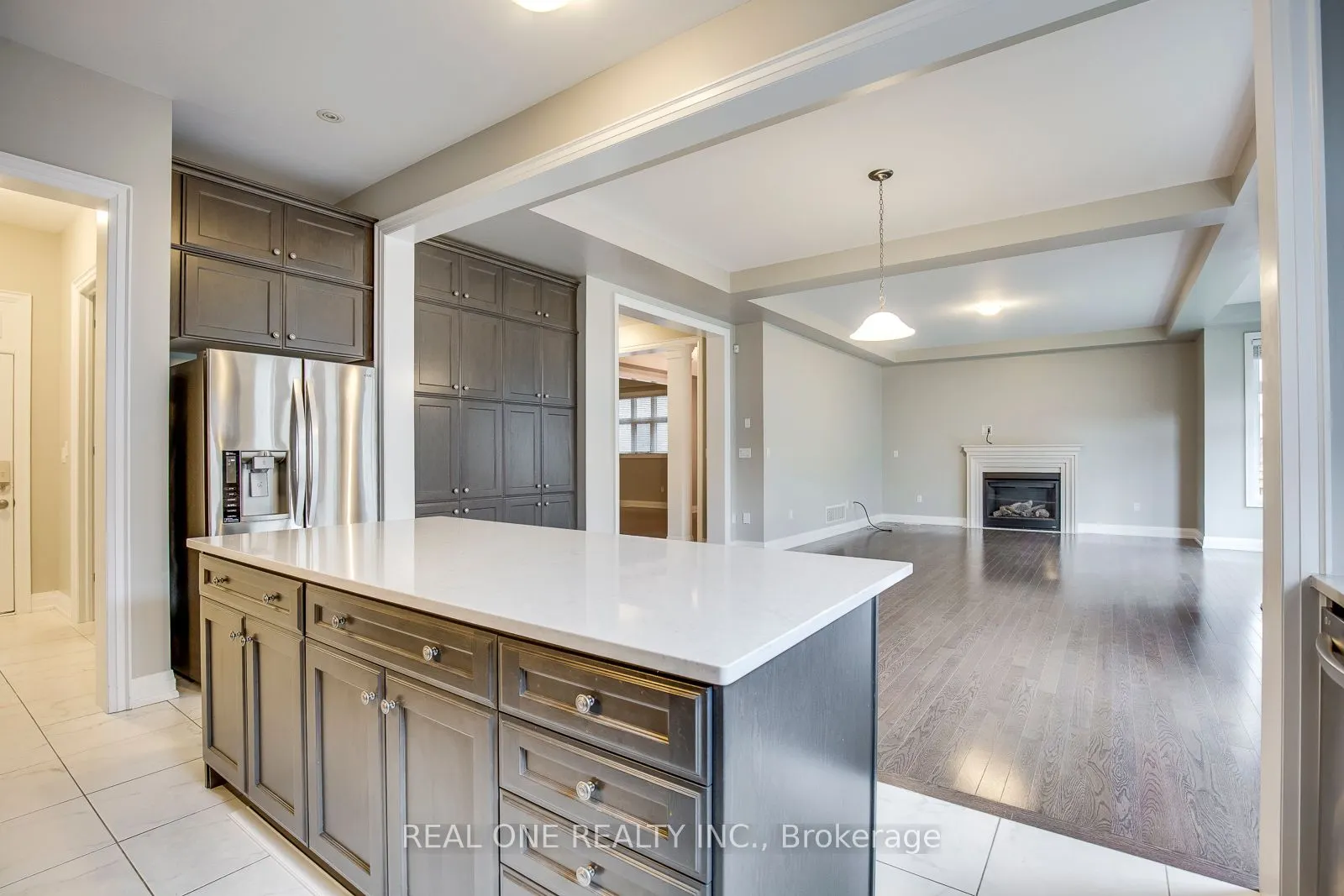 201 Mcwilliams Crescent S