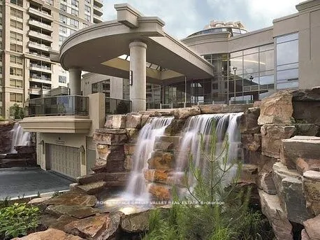3880 Duke Of York Boulevard, #1204