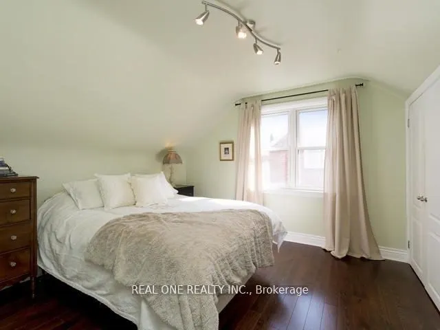 34 Vassar Drive