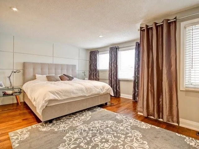 1070 Lindsay Drive