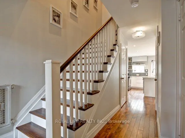 1070 Lindsay Drive