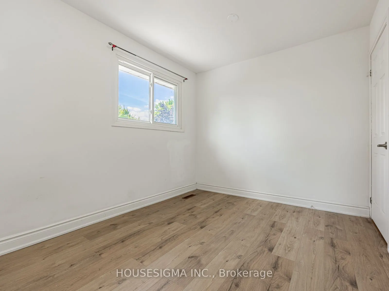16 Muskoka Avenue, #Unit 2