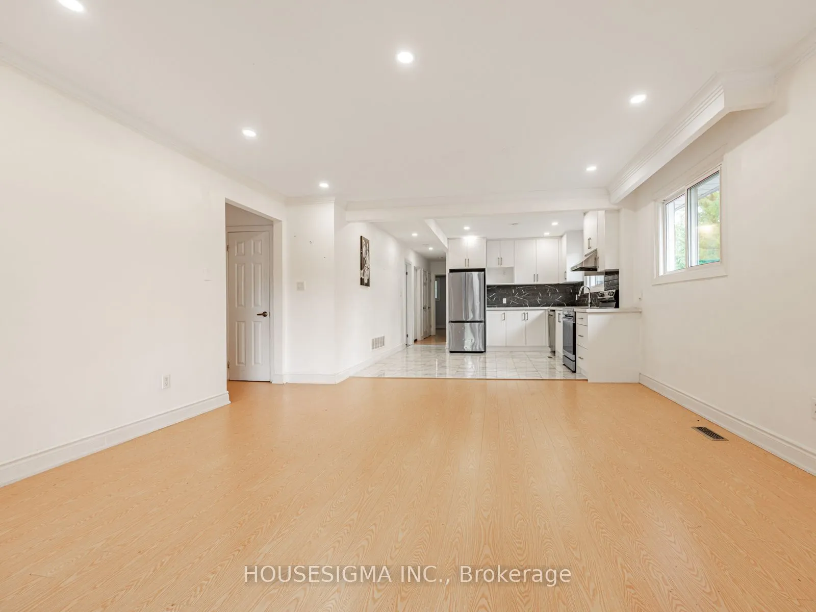 16 Muskoka Avenue, #Unit 2