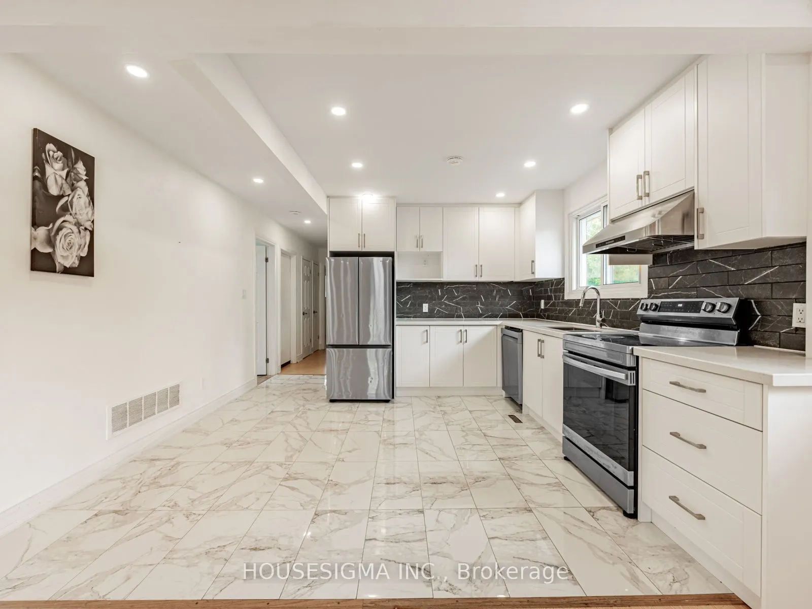 16 Muskoka Avenue, #Unit 2