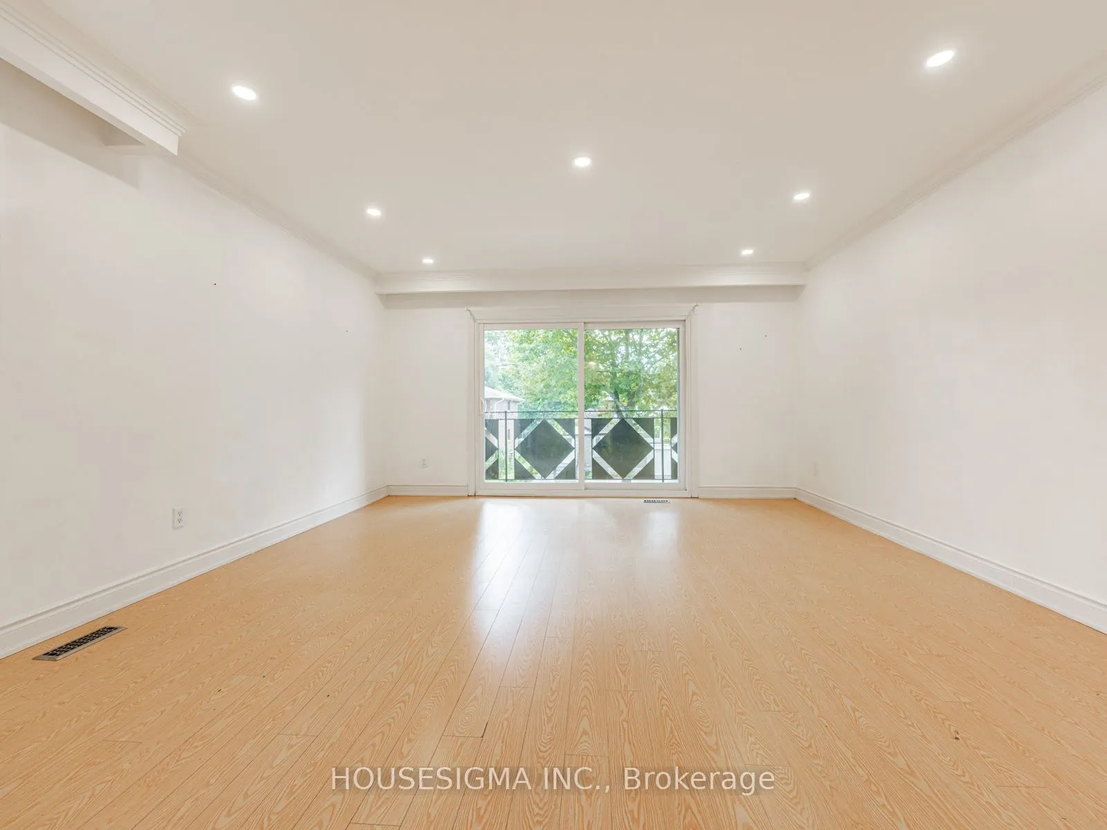 16 Muskoka Avenue, #Unit 2